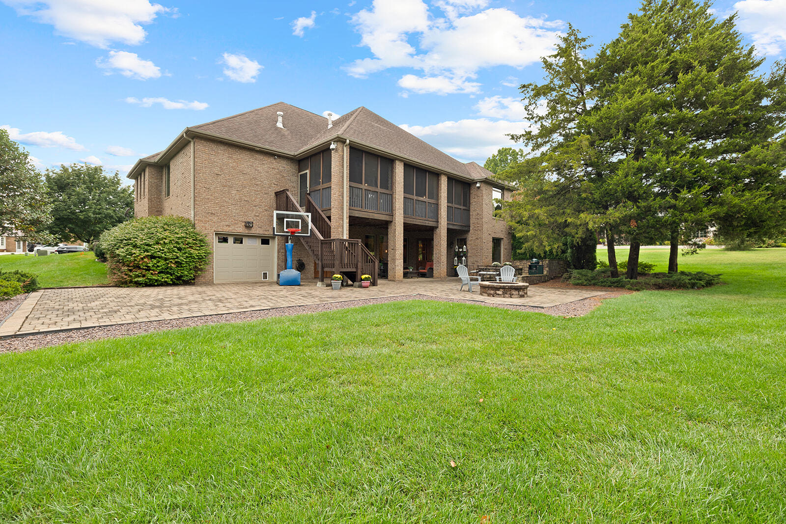 846 White Diamond Court Property Photo 51