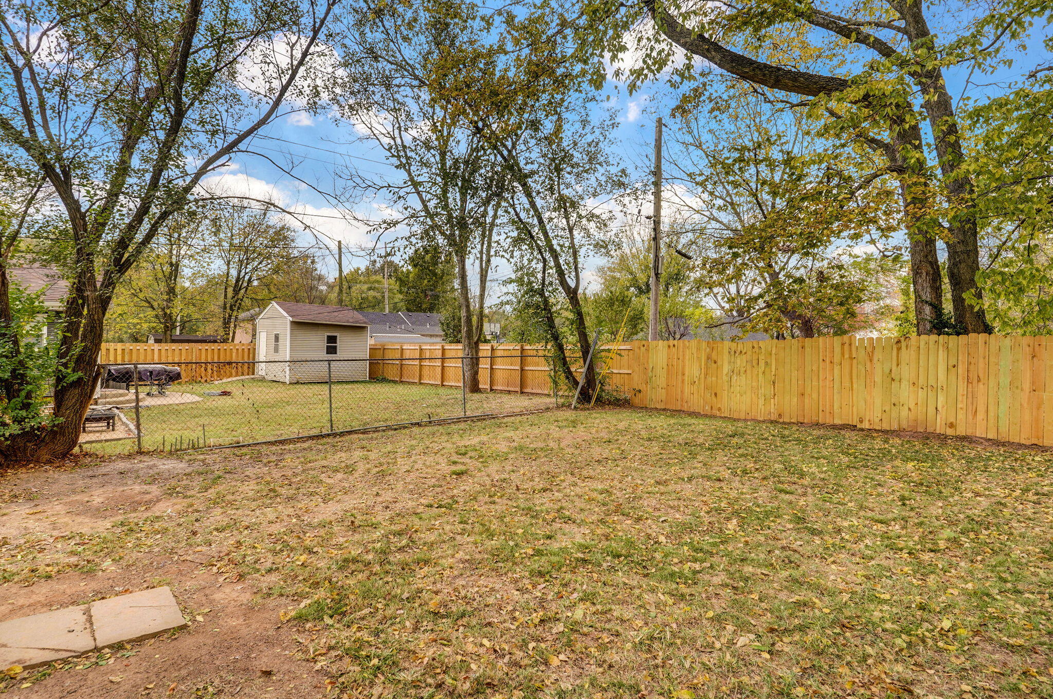 549 South Hillcrest Avenue Property Photo 8