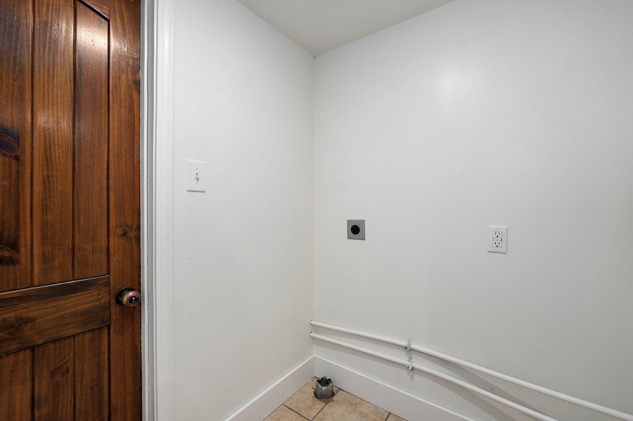 549 South Hillcrest Avenue Property Photo 22