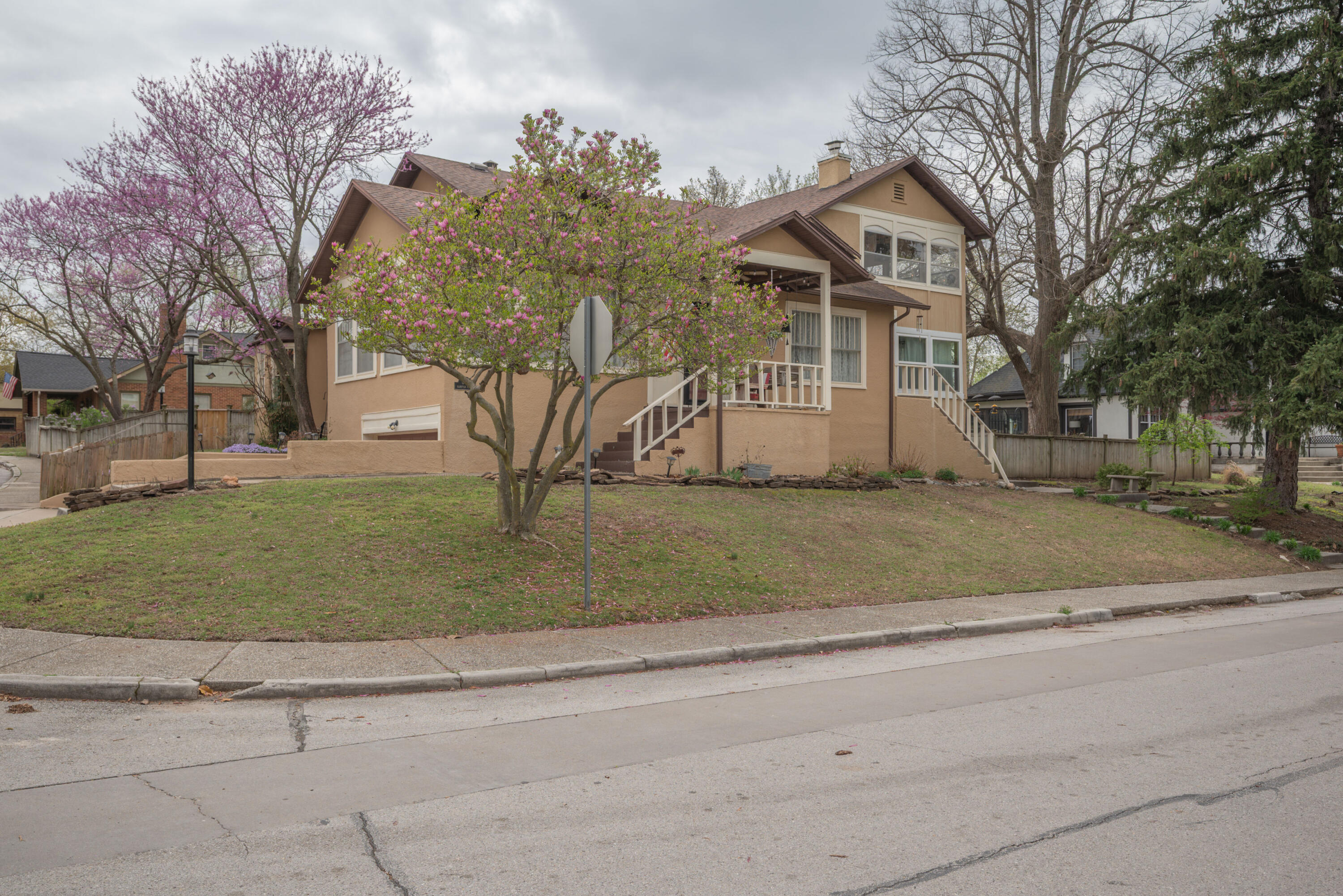 802 Hampton Place Property Photo 7