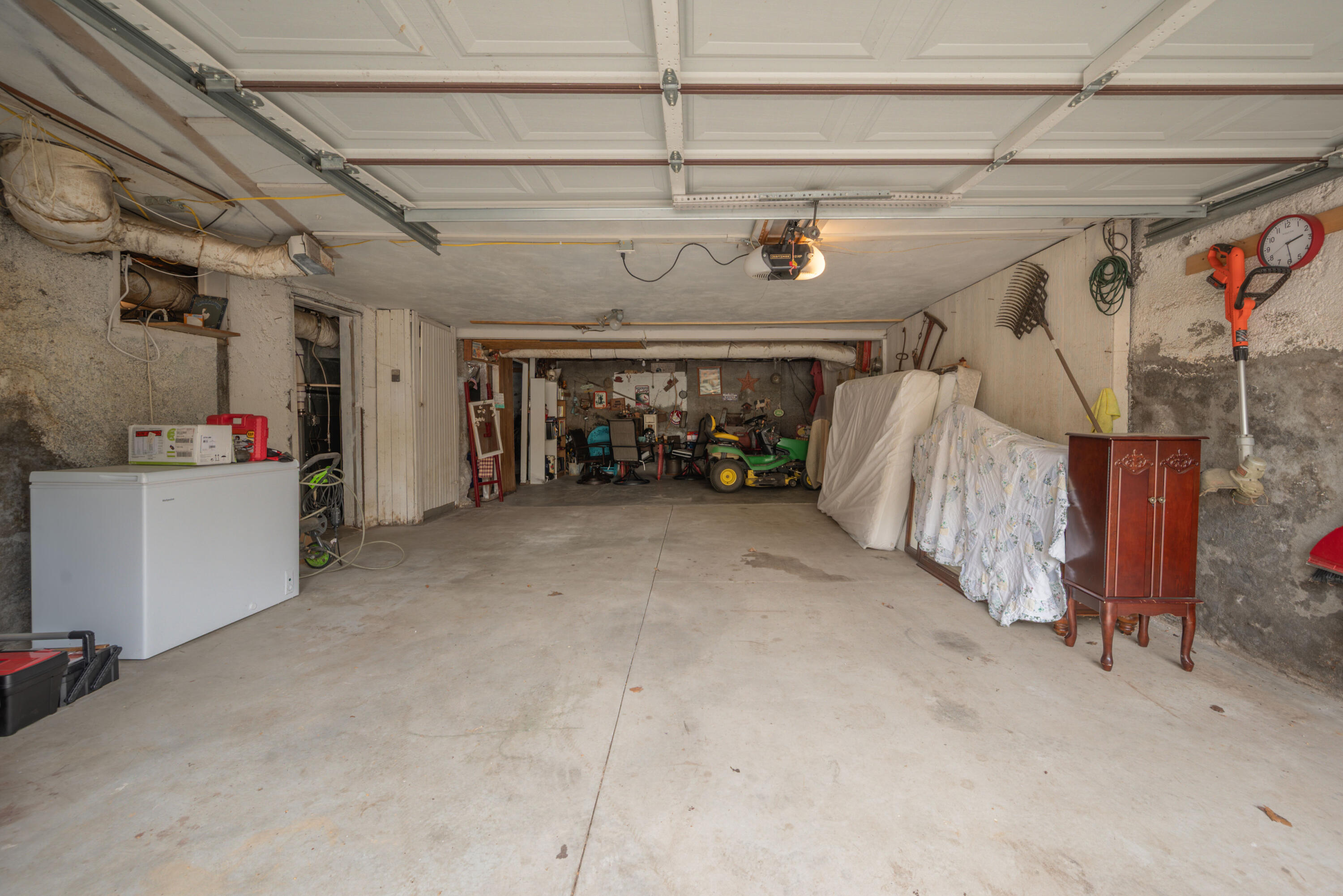 802 Hampton Place Property Photo 39