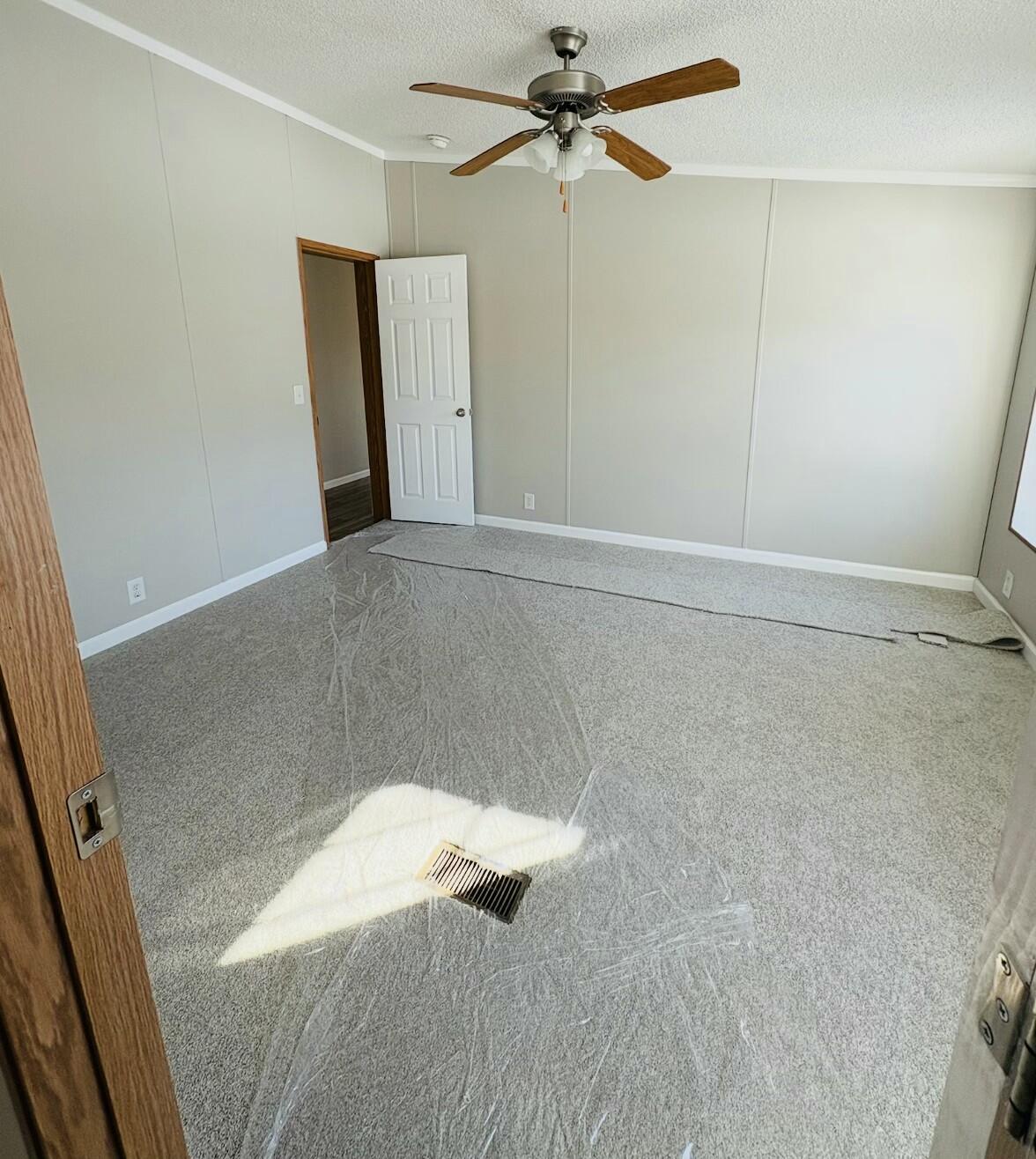 1037 Hummingbird Road Property Photo 25
