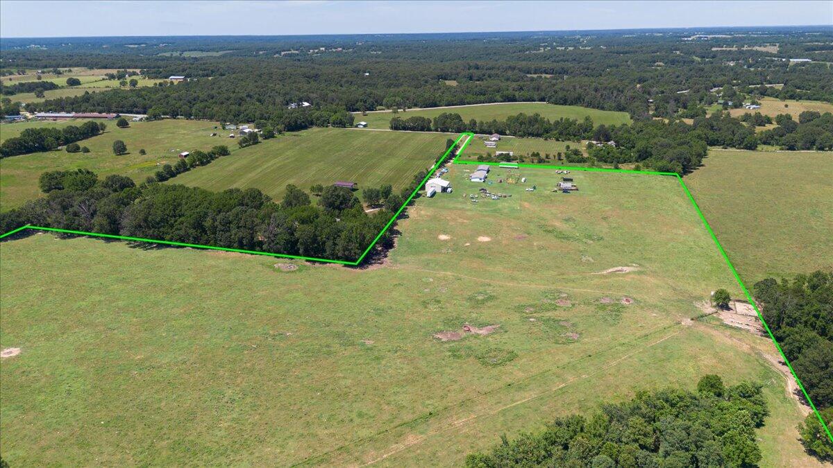 110 & 128 Mackenzie Lane Property Photo 37
