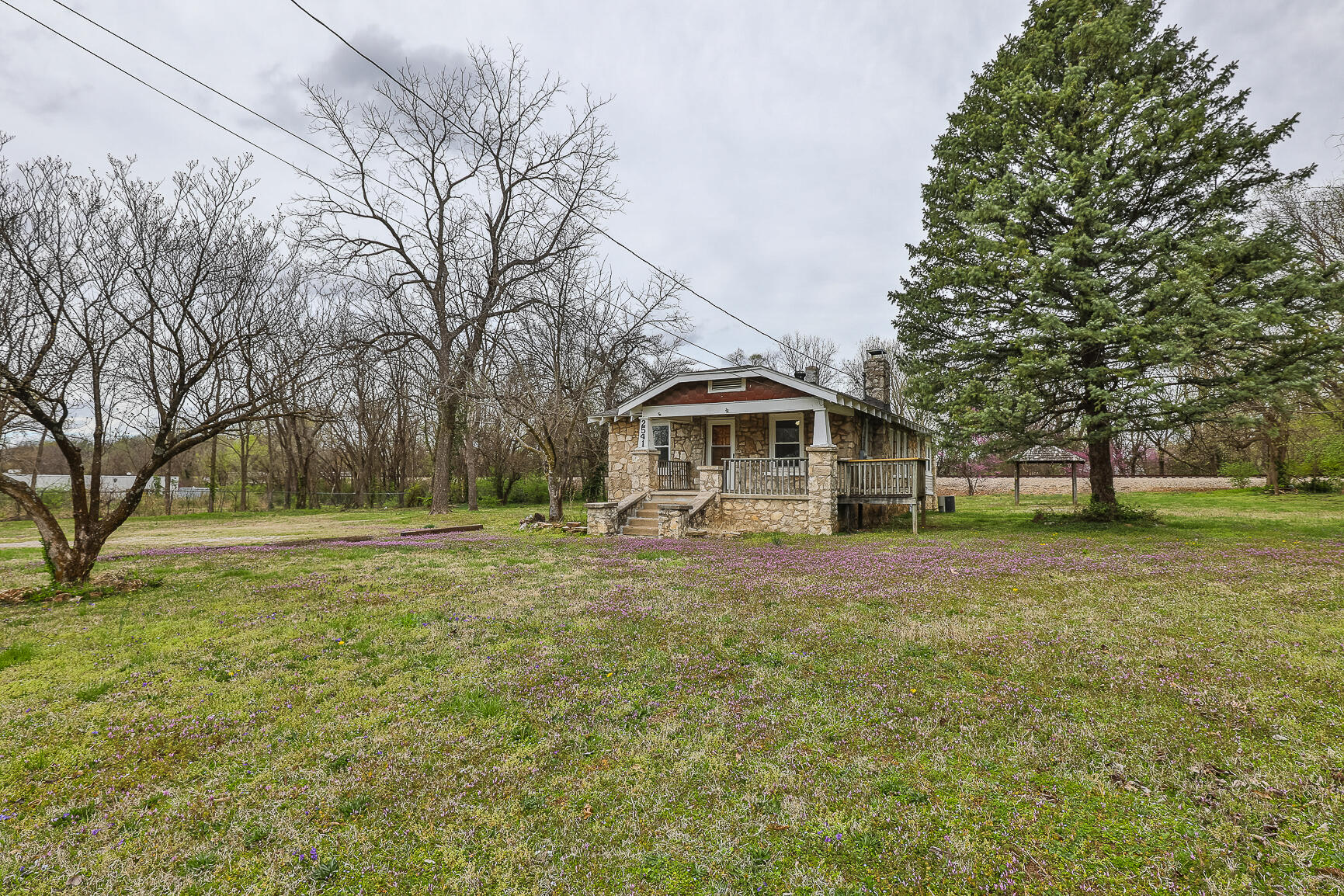 2541 West Mill Street Property Photo 27