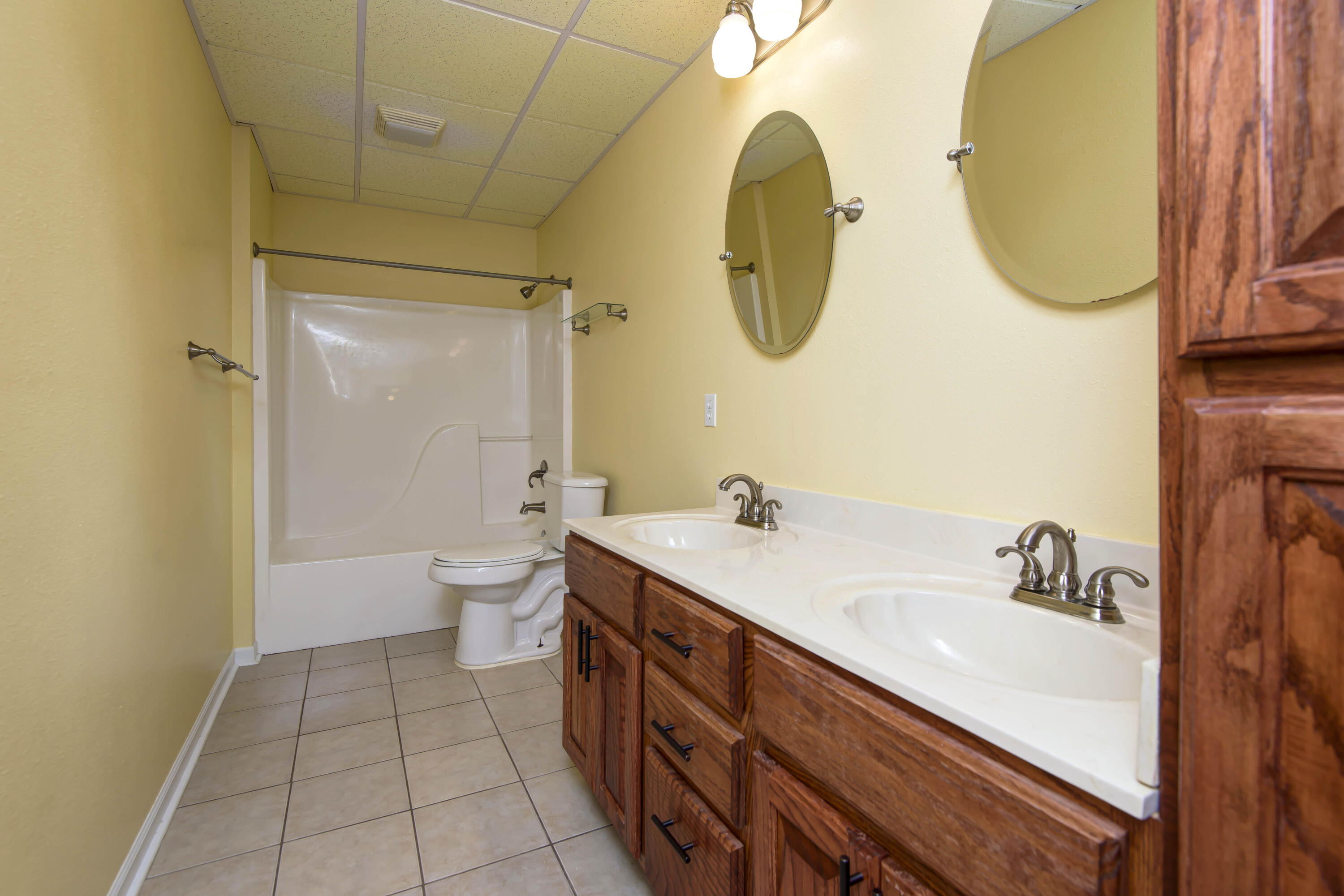 1003 West Bates Drive Property Photo 22