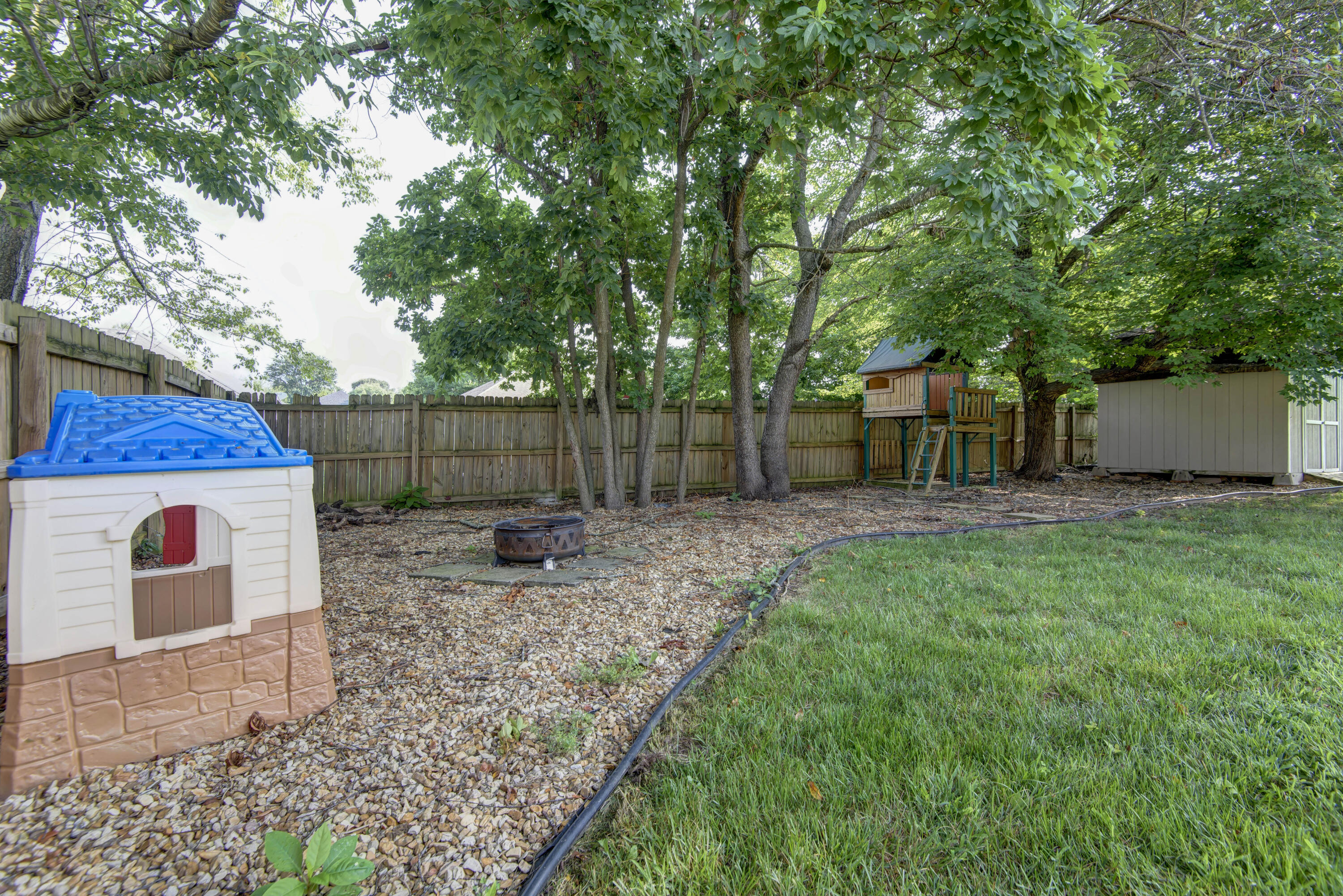 1003 West Bates Drive Property Photo 26