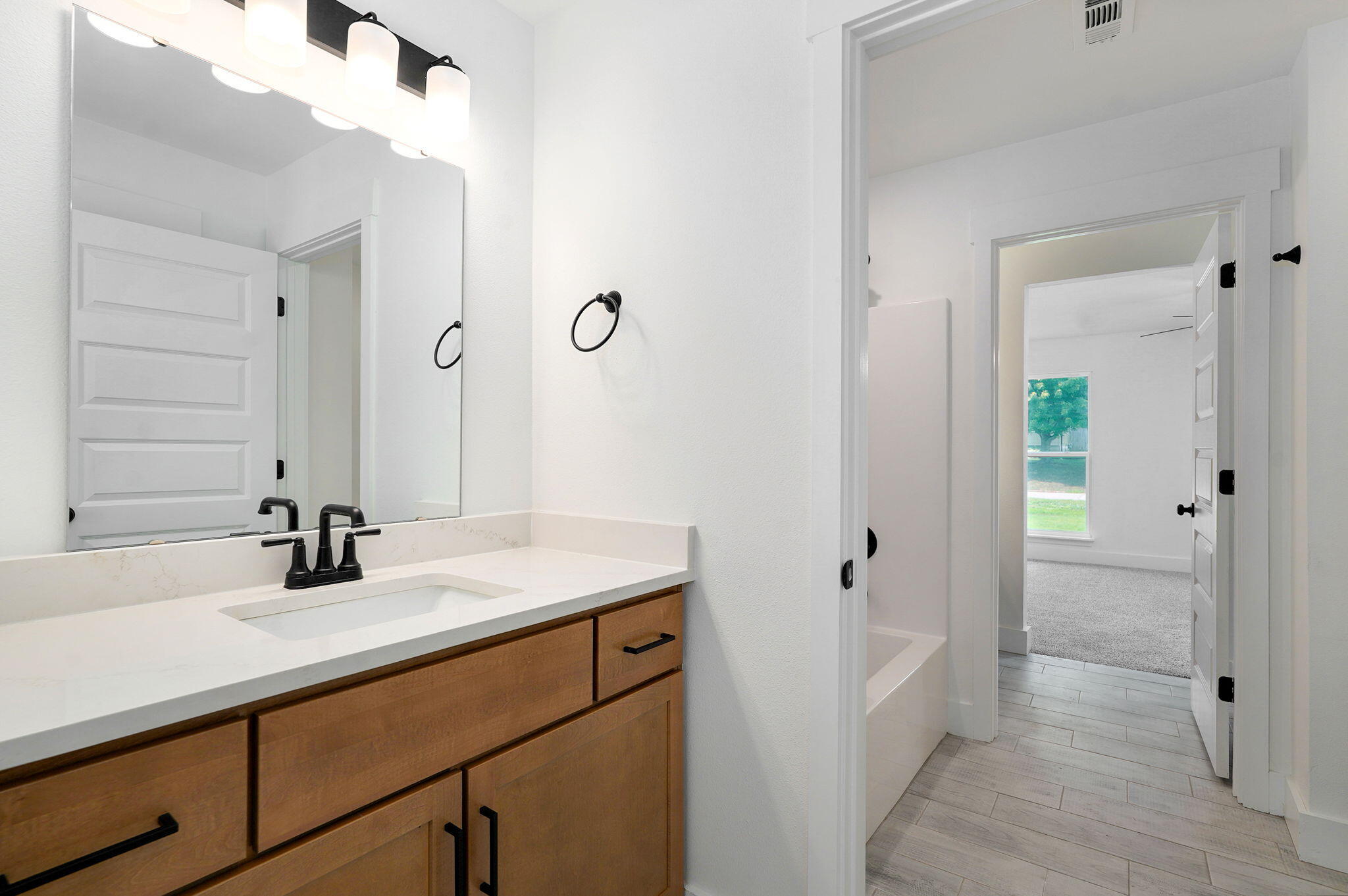 5207 South April Court Property Photo 21