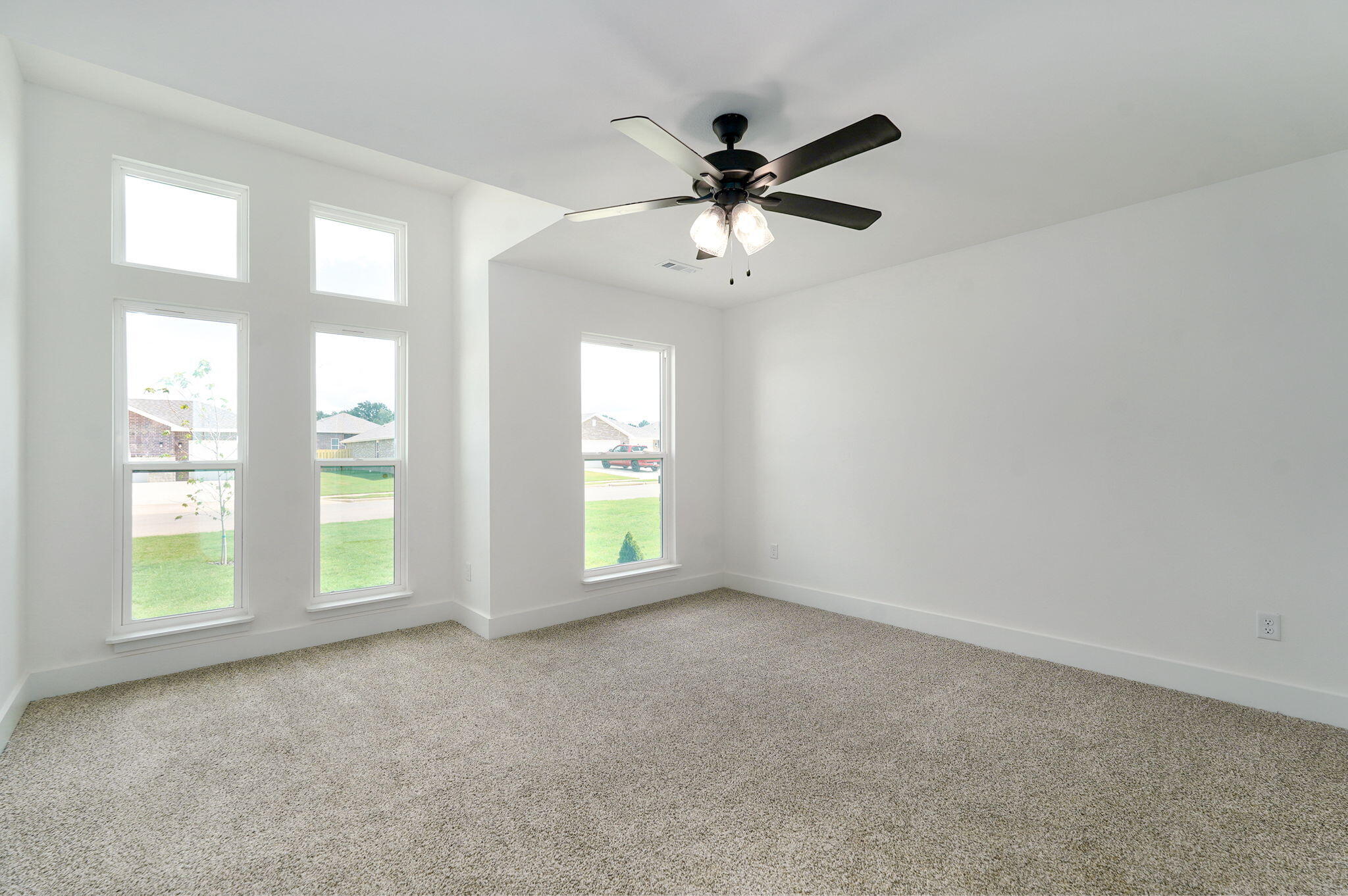 5207 South April Court Property Photo 24