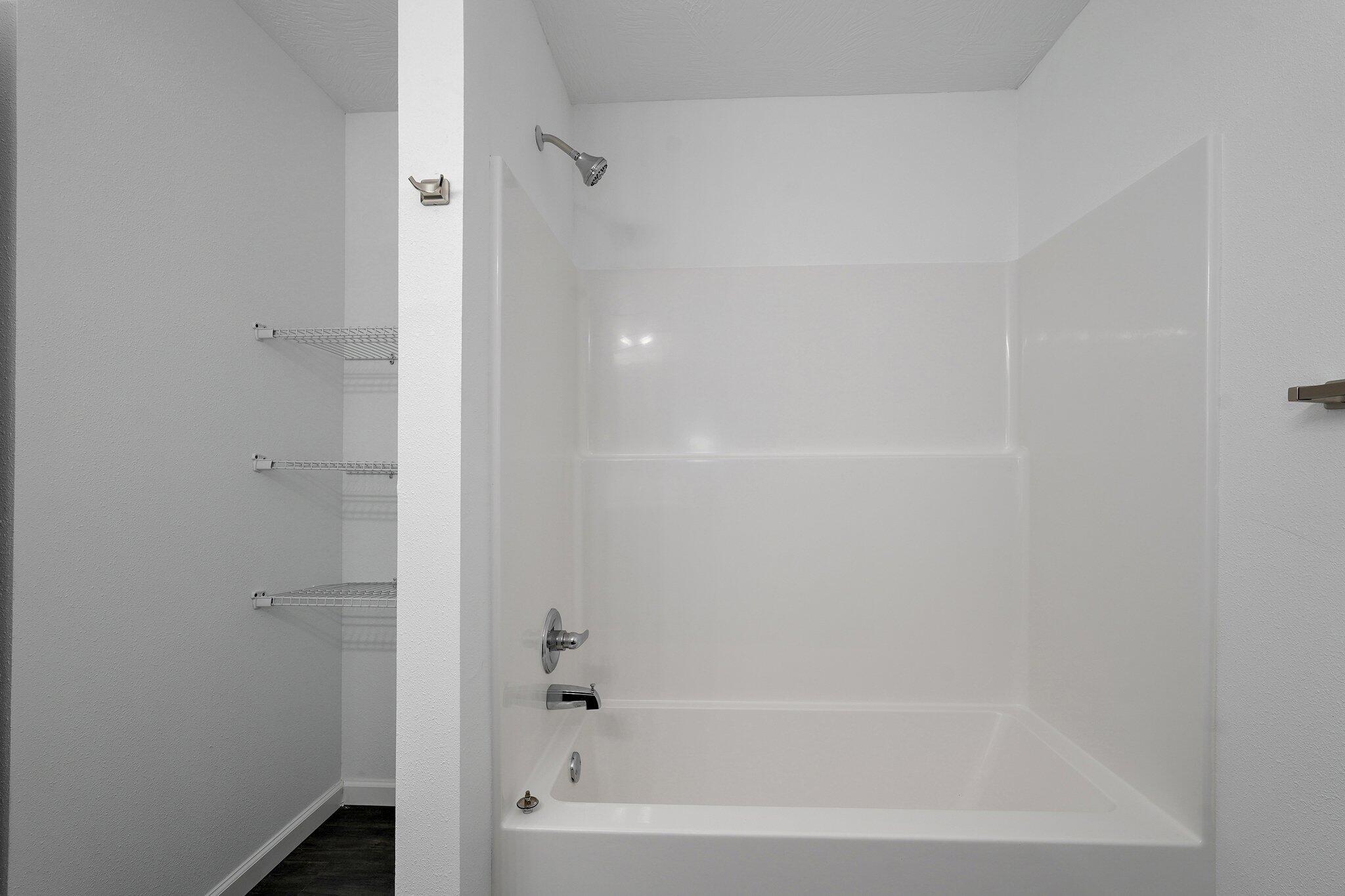 732 North Brown Avenue Property Photo 18