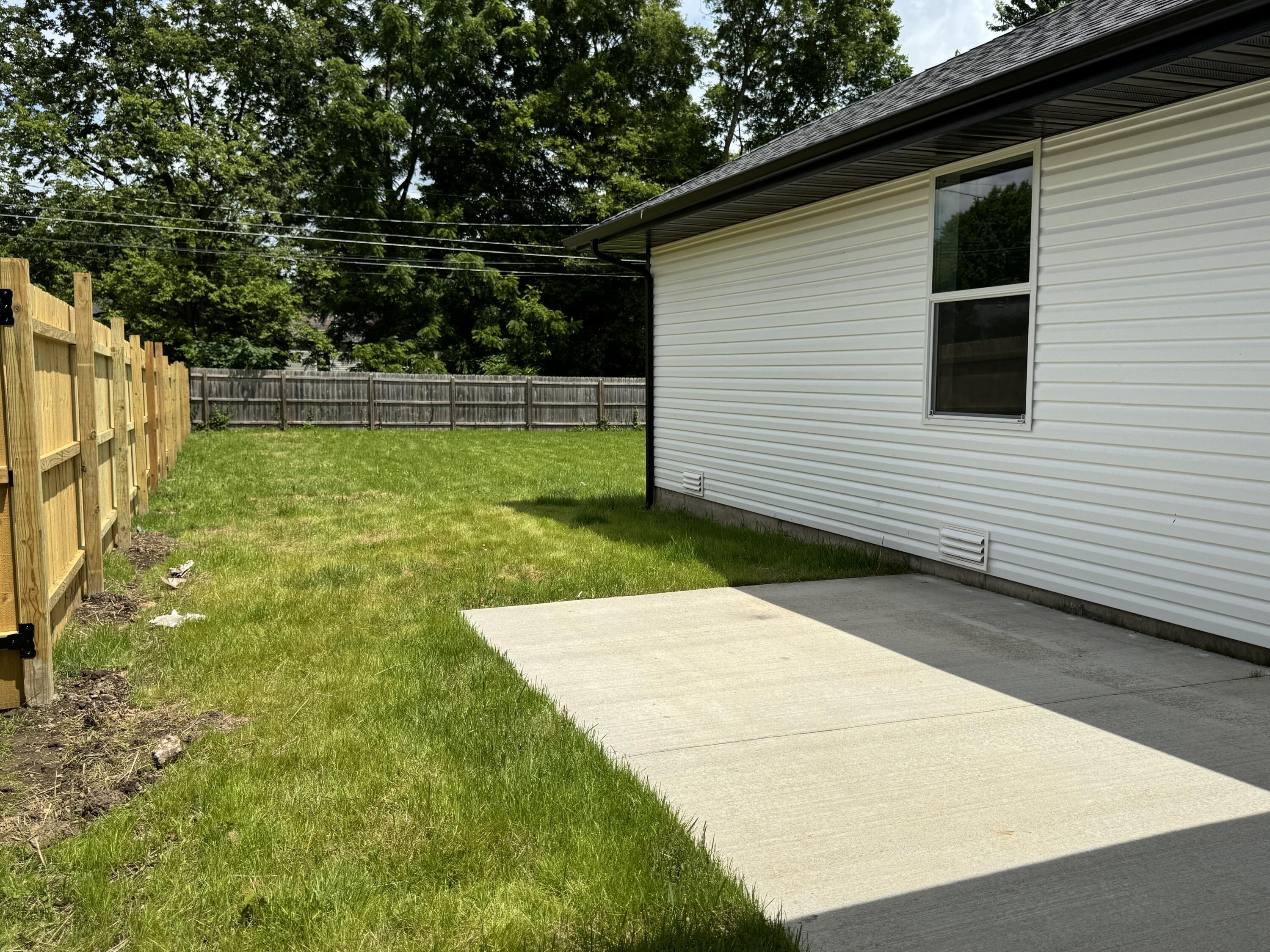 732 North Brown Avenue Property Photo 21