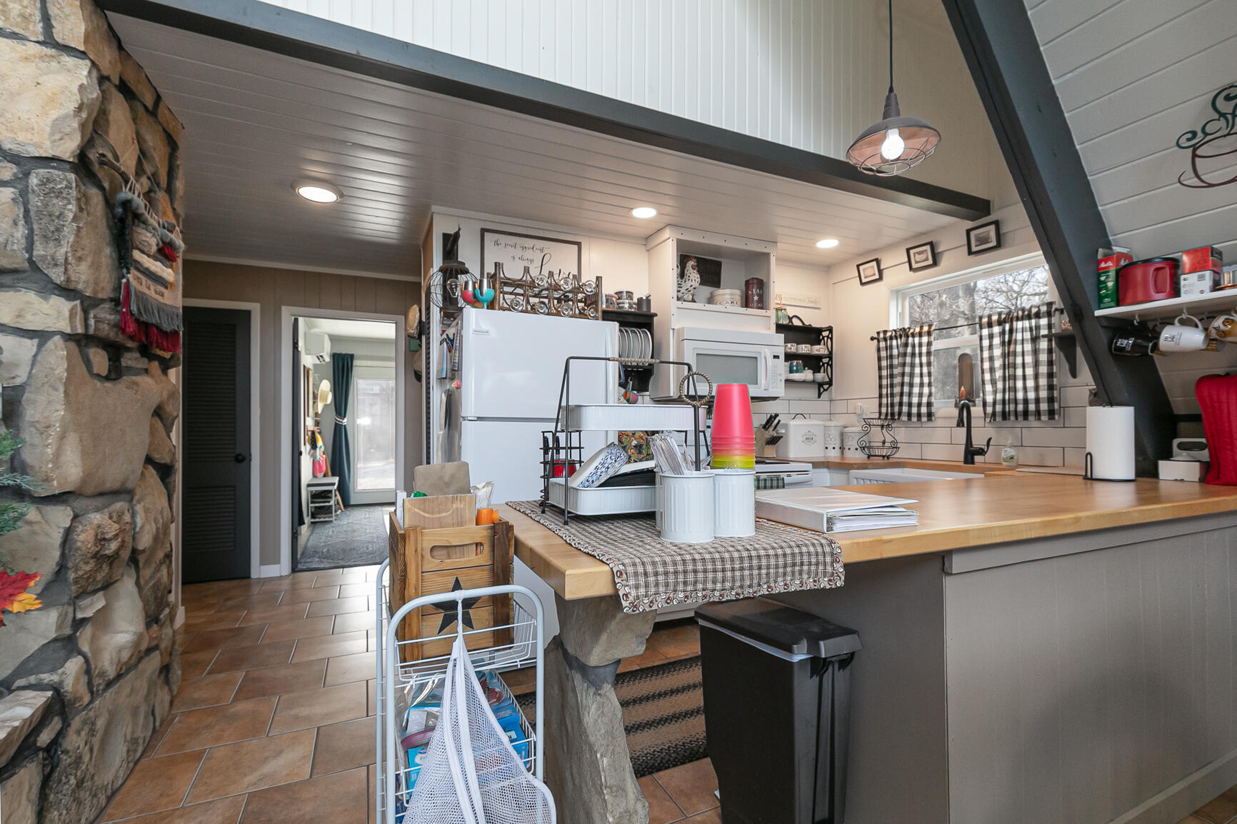 17289 Birch Road Property Photo 11