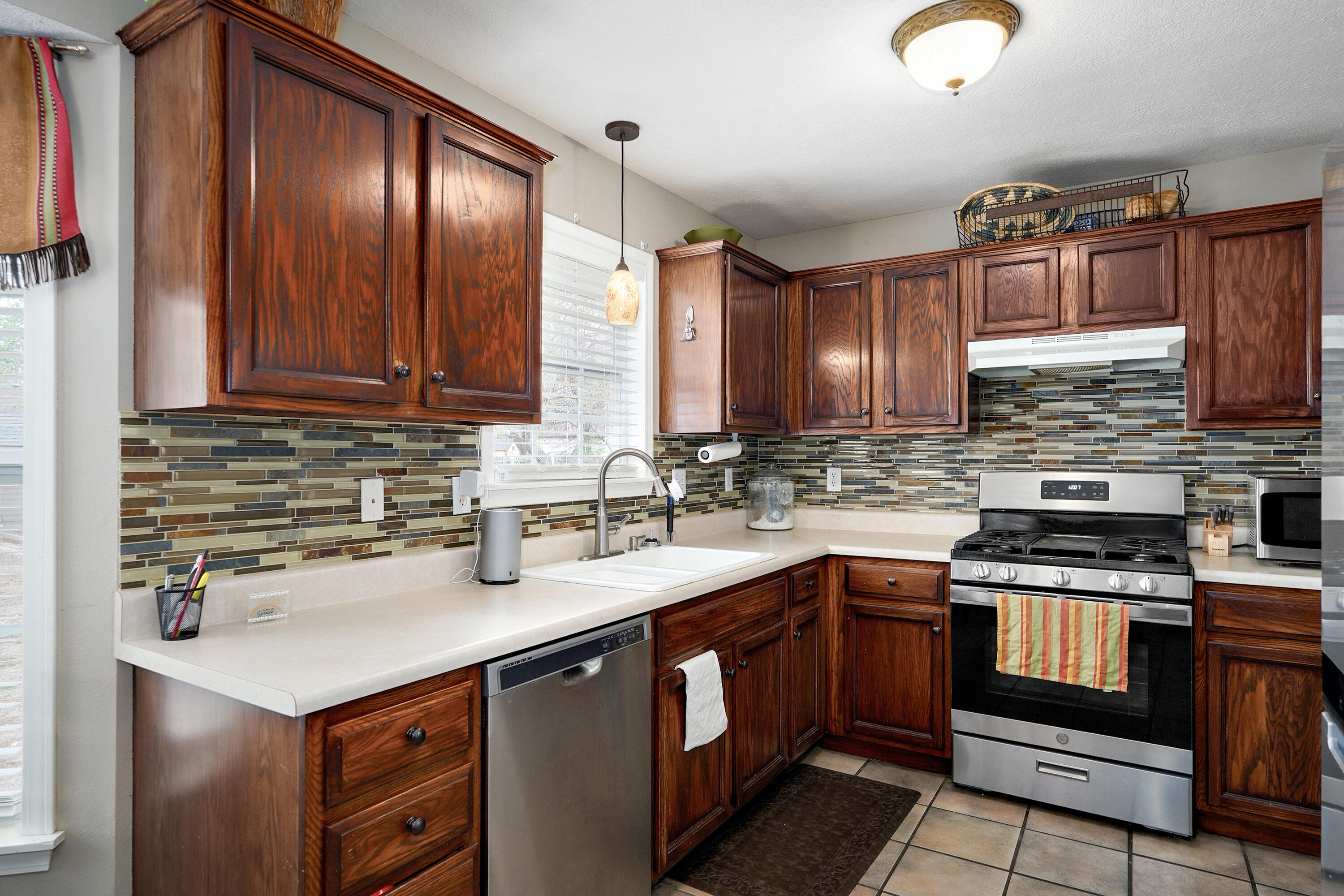 1689 South Eastland Avenue Property Photo 11