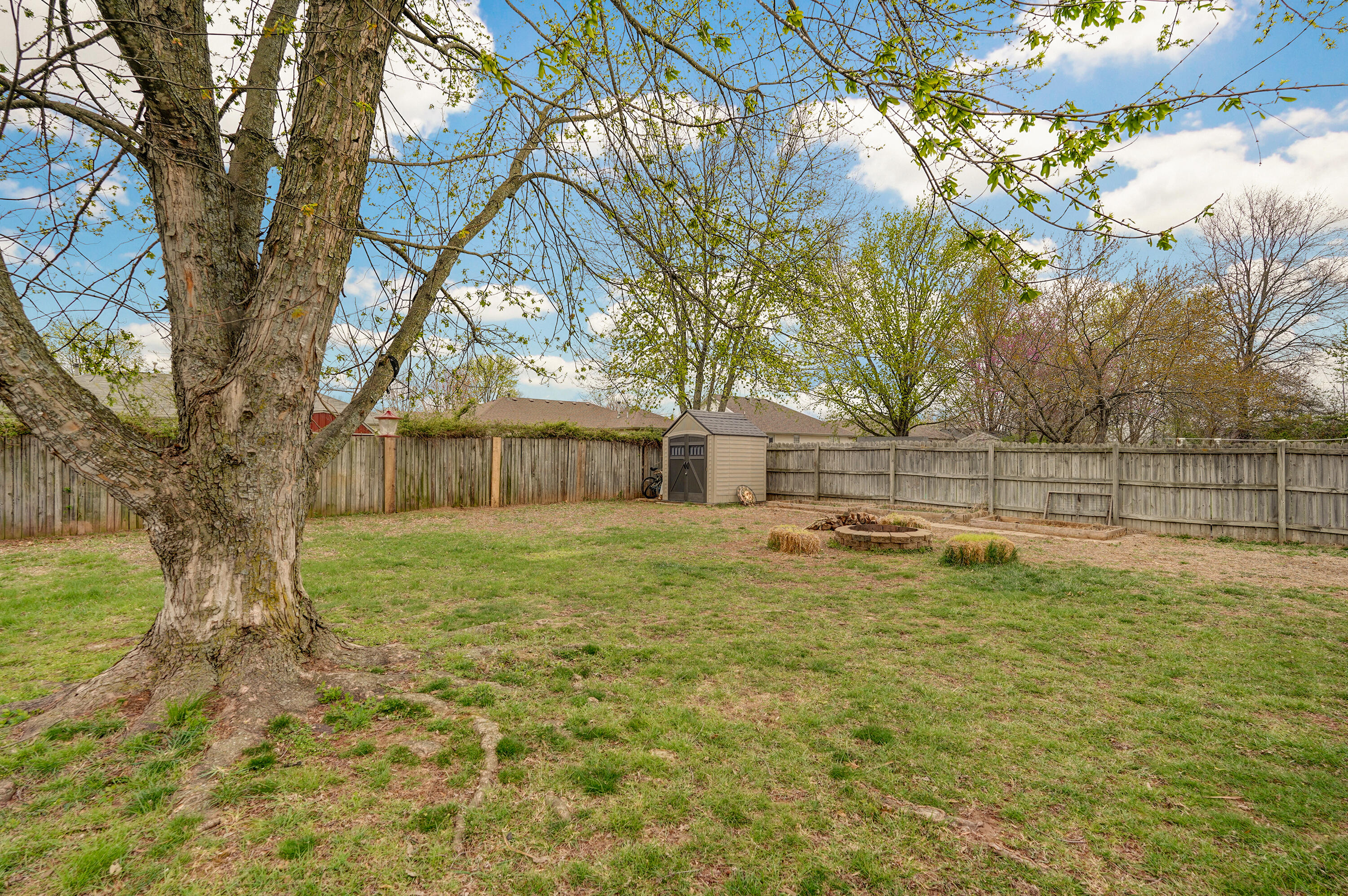 1689 South Eastland Avenue Property Photo 29