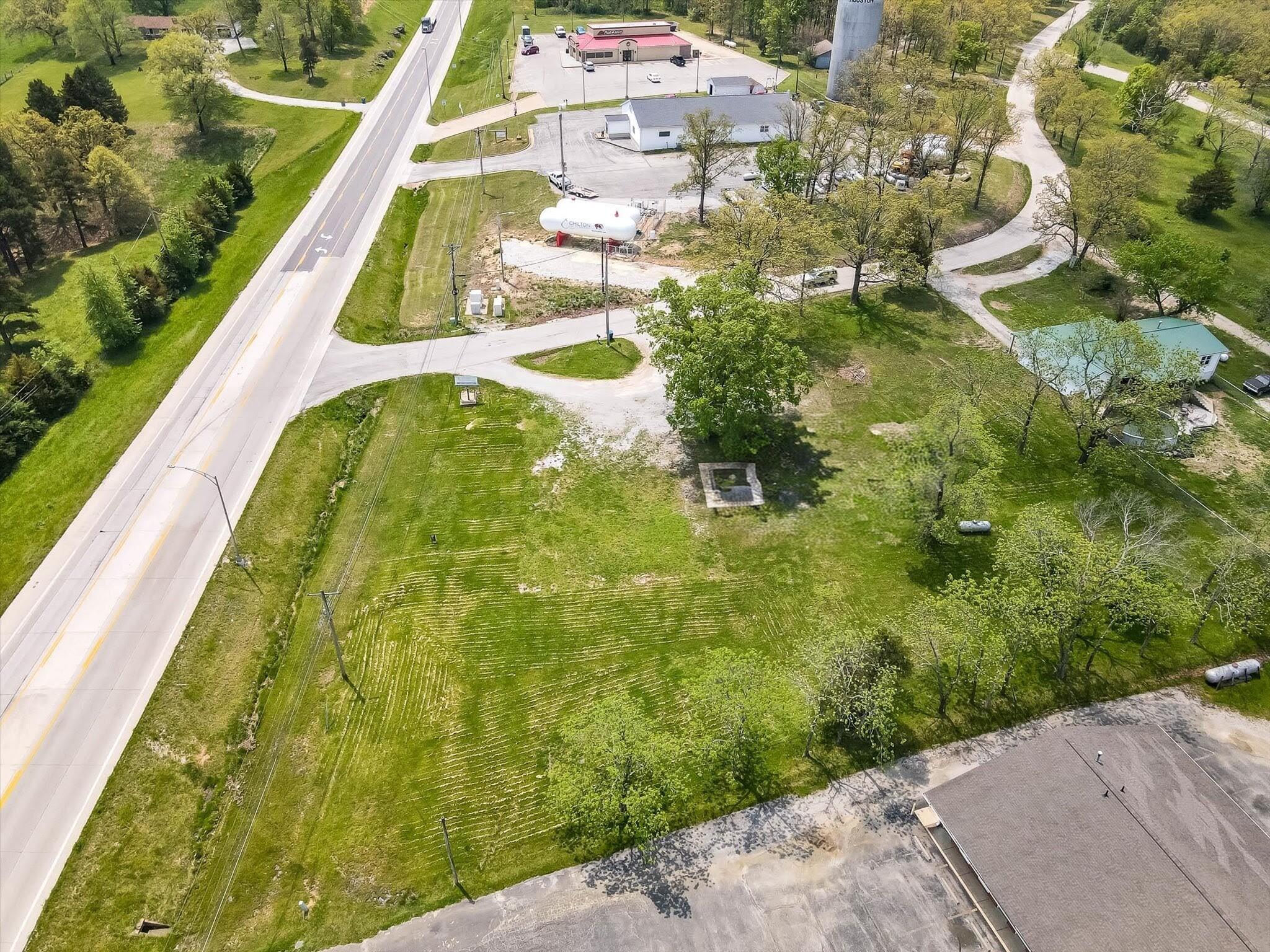 1495 South Sam Houston Boulevard Property Photo 2
