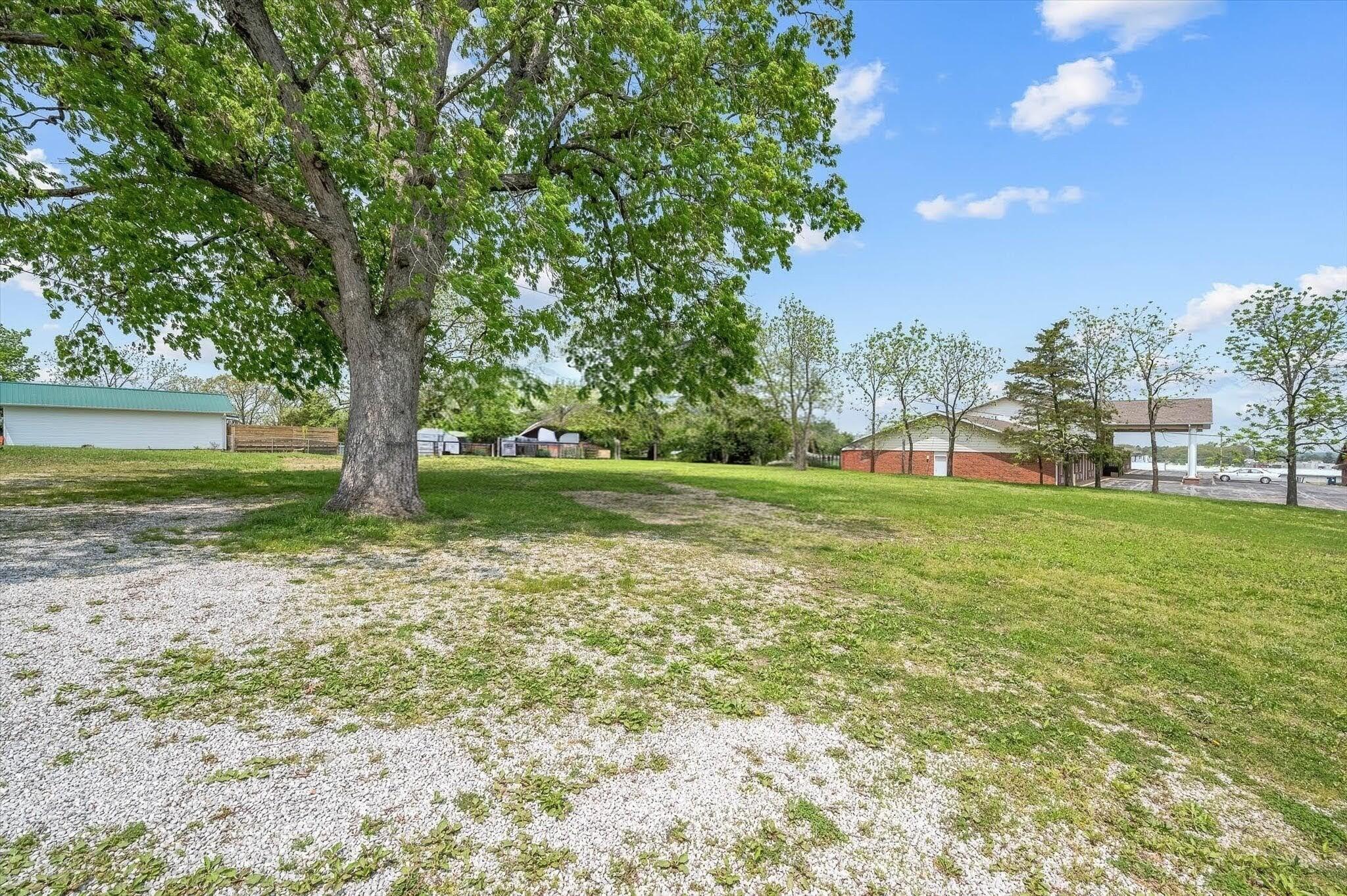 1495 South Sam Houston Boulevard Property Photo 5