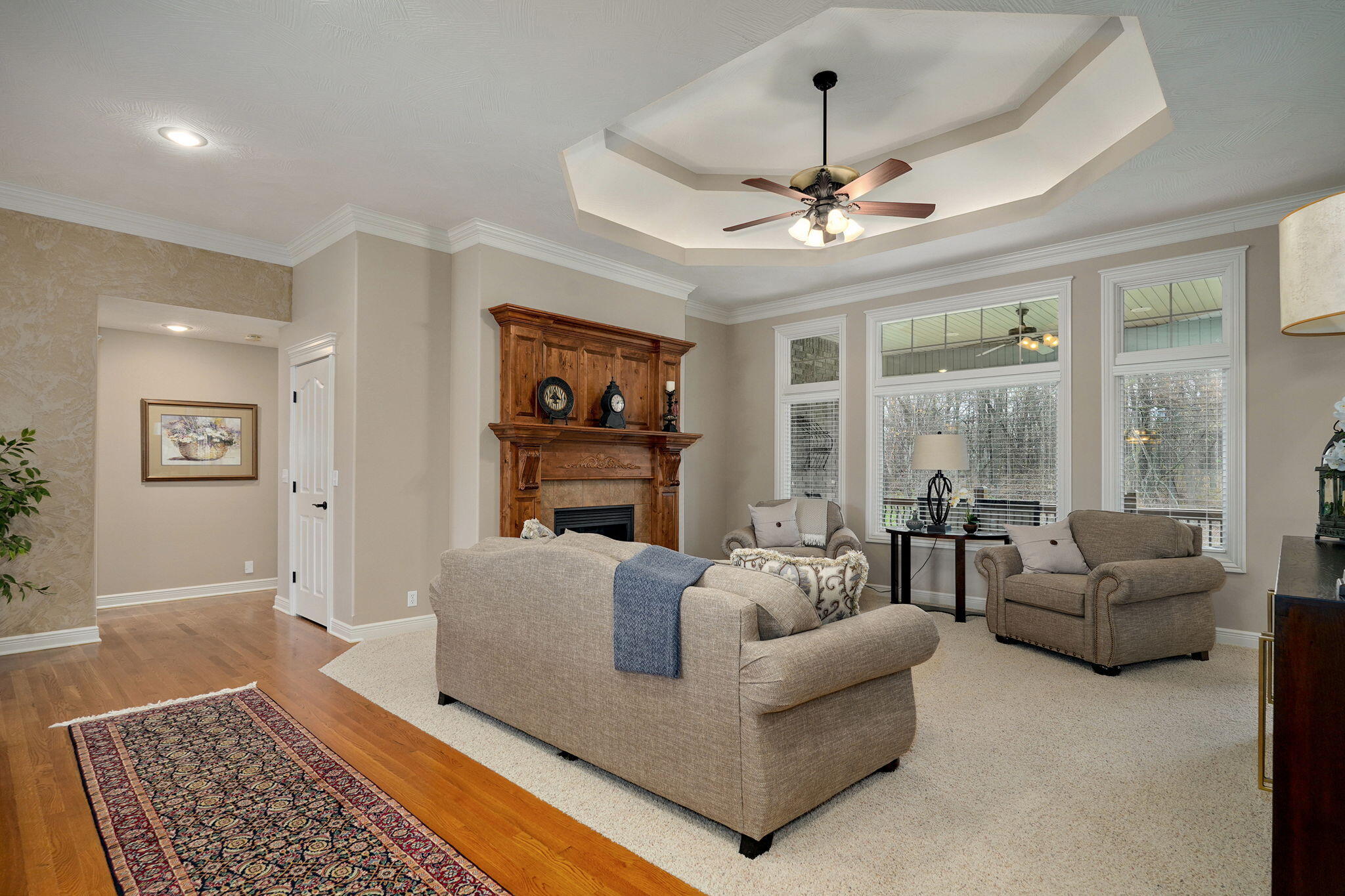 1425 East Wood Oaks Property Photo 14