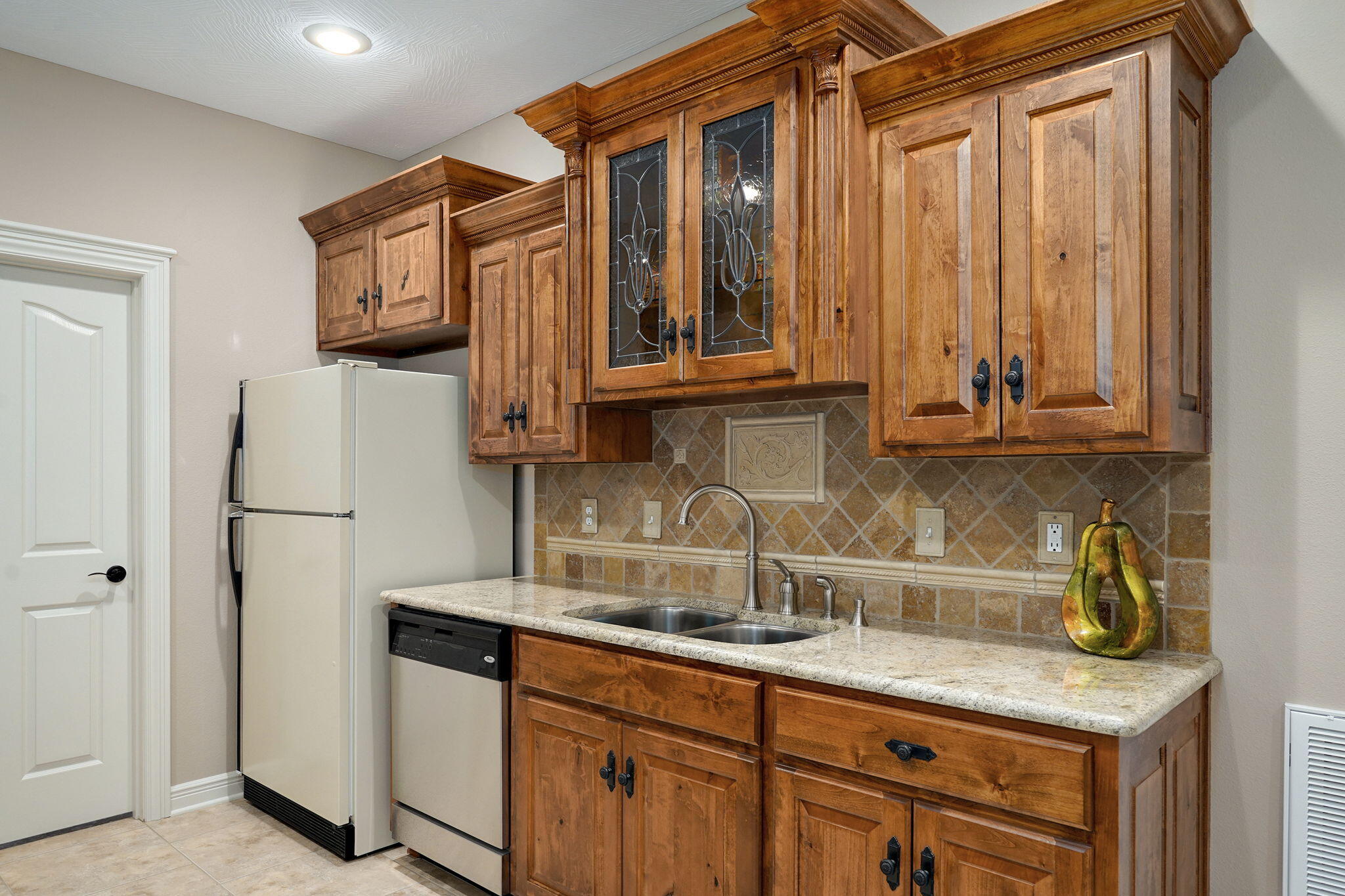 1425 East Wood Oaks Property Photo 48