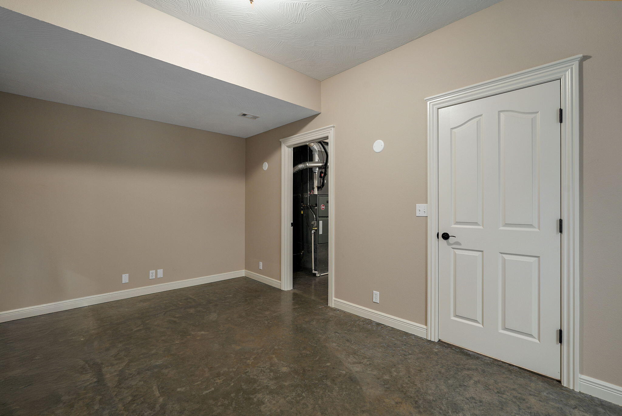 1425 East Wood Oaks Property Photo 56