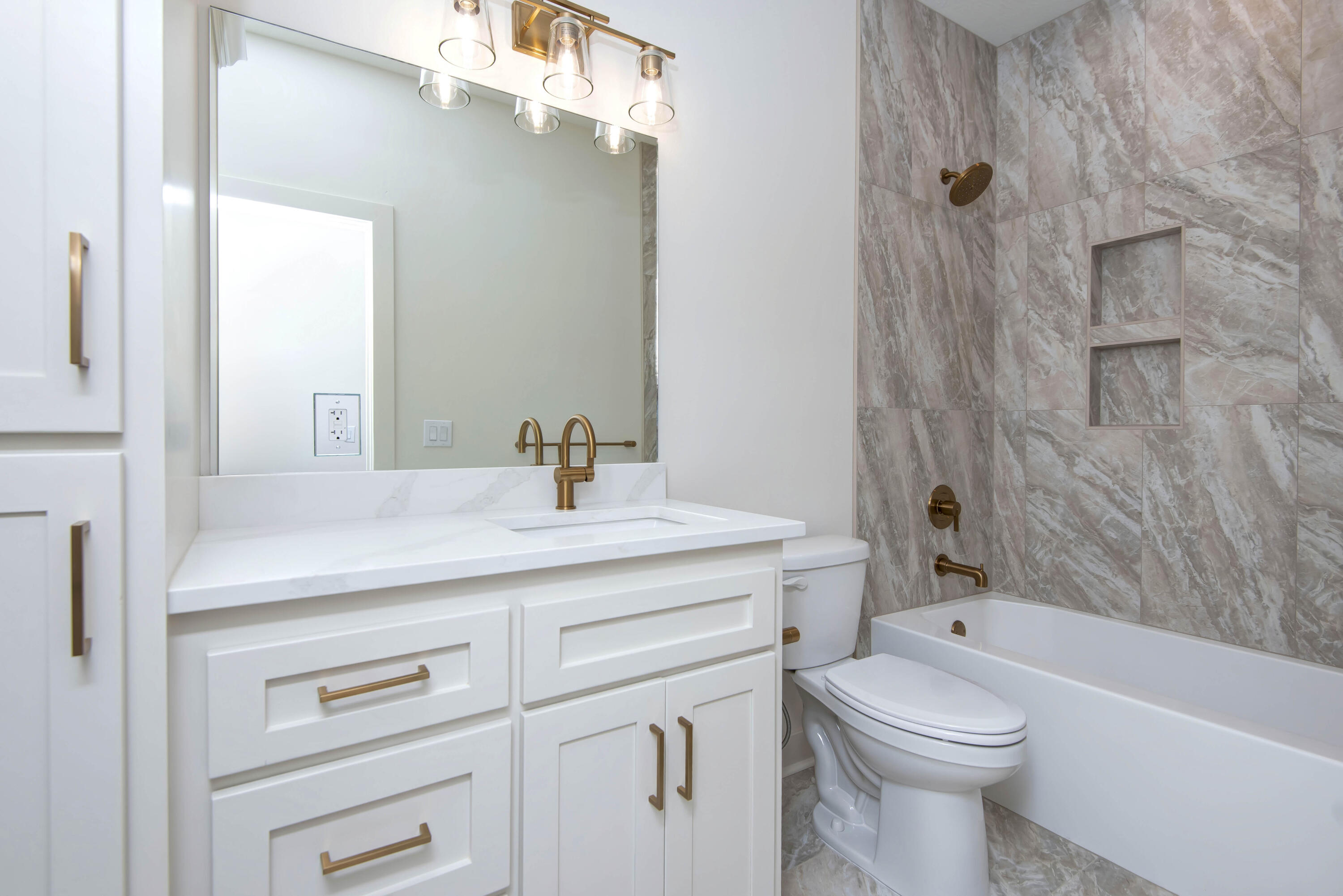 5943 South Clay Property Photo 8