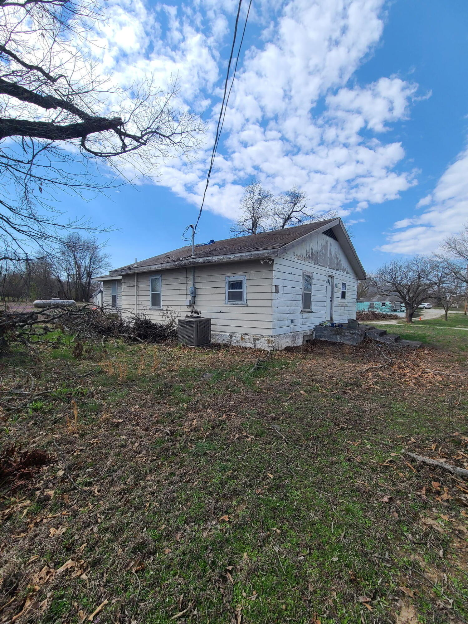18136 Fir Road Property Photo 5