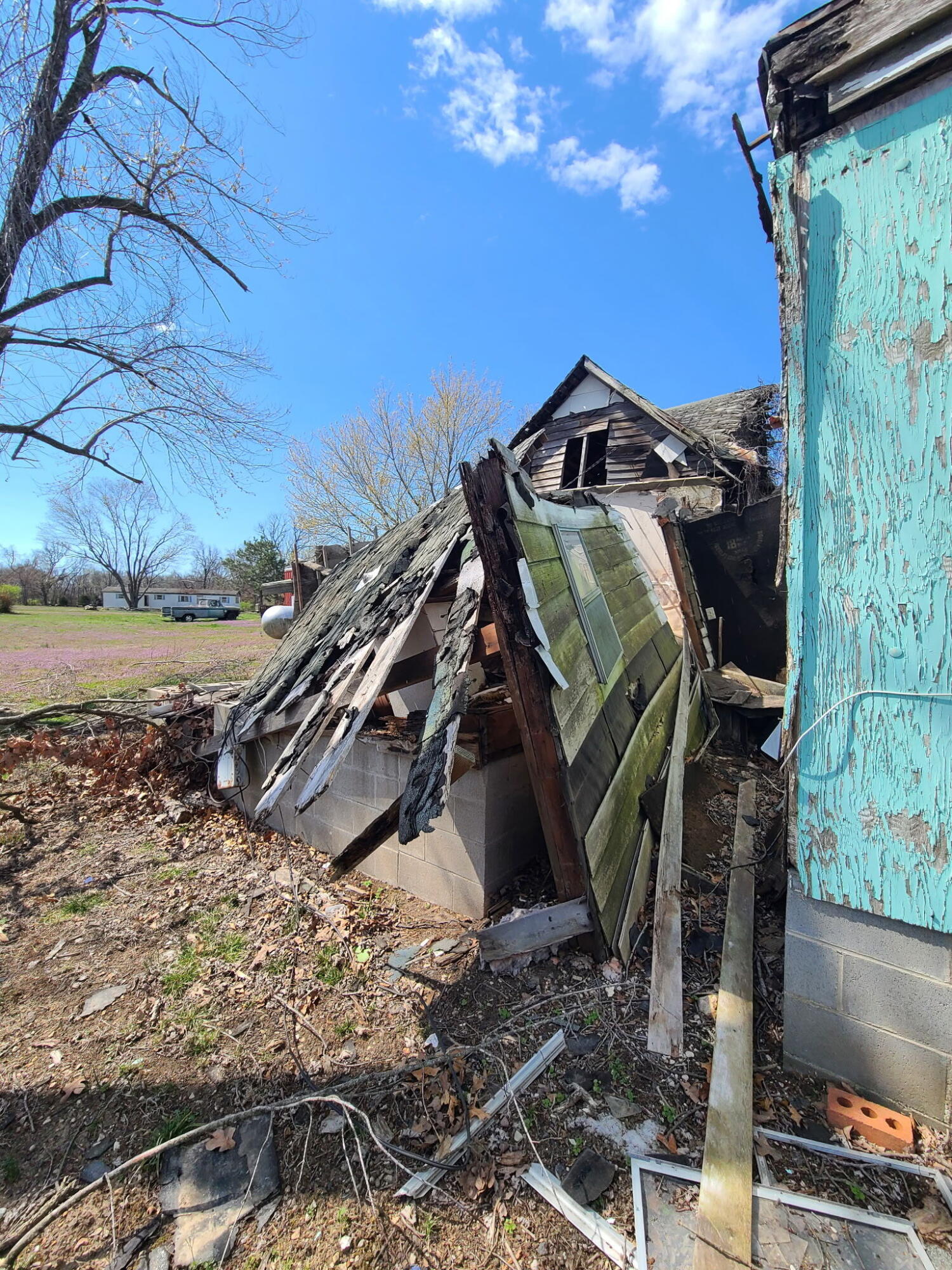 18136 Fir Road Property Photo 7