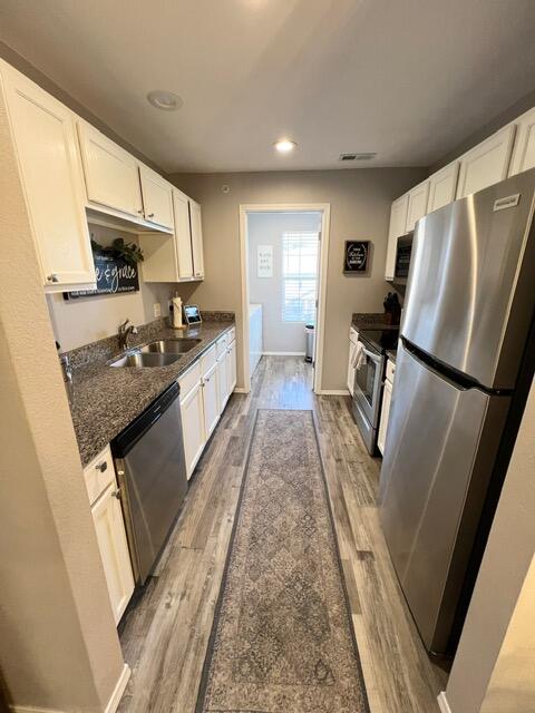 2963 Vineyards Parkway Property Photo 8