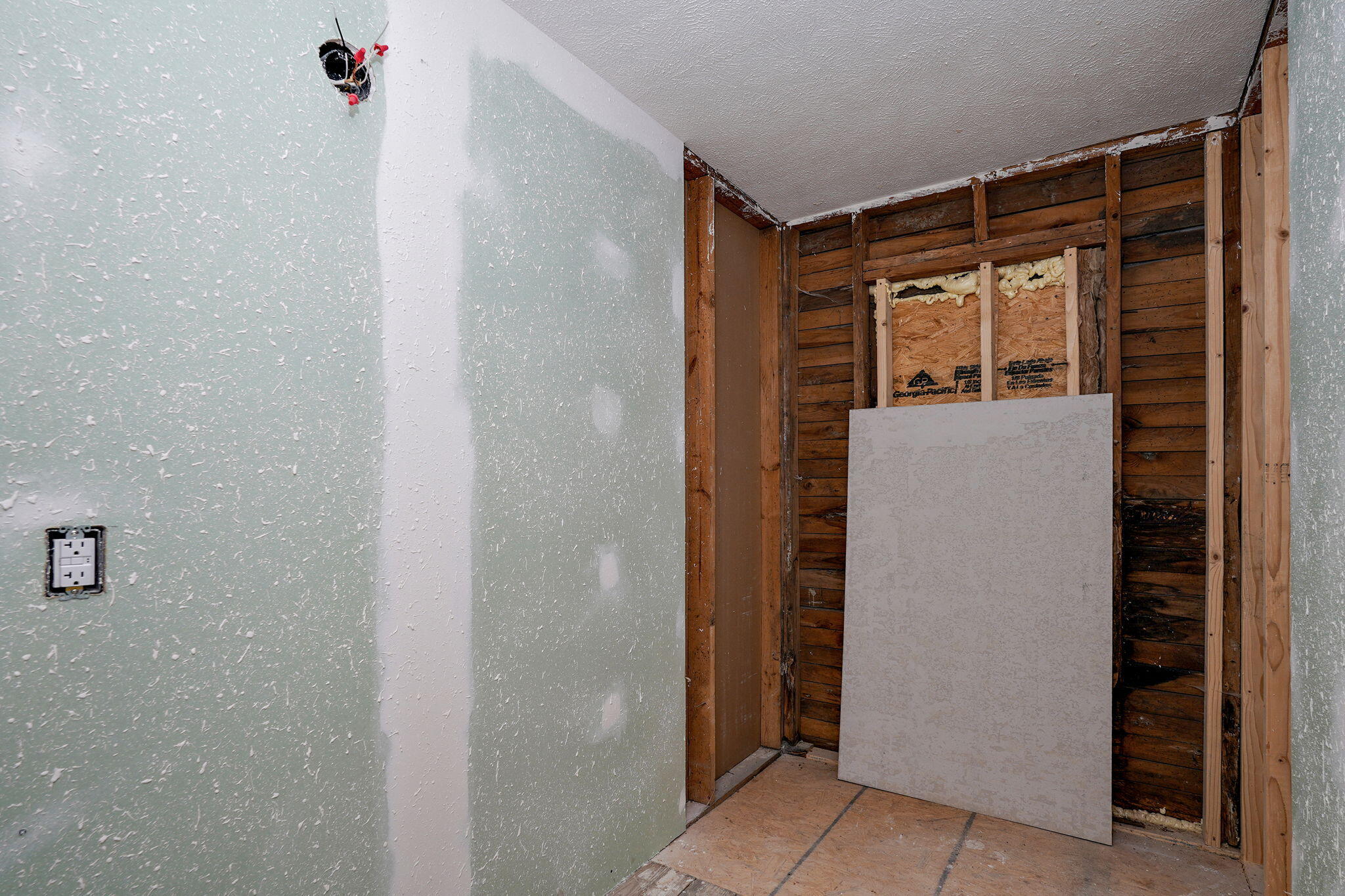 595 Chestnut Street Property Photo 15