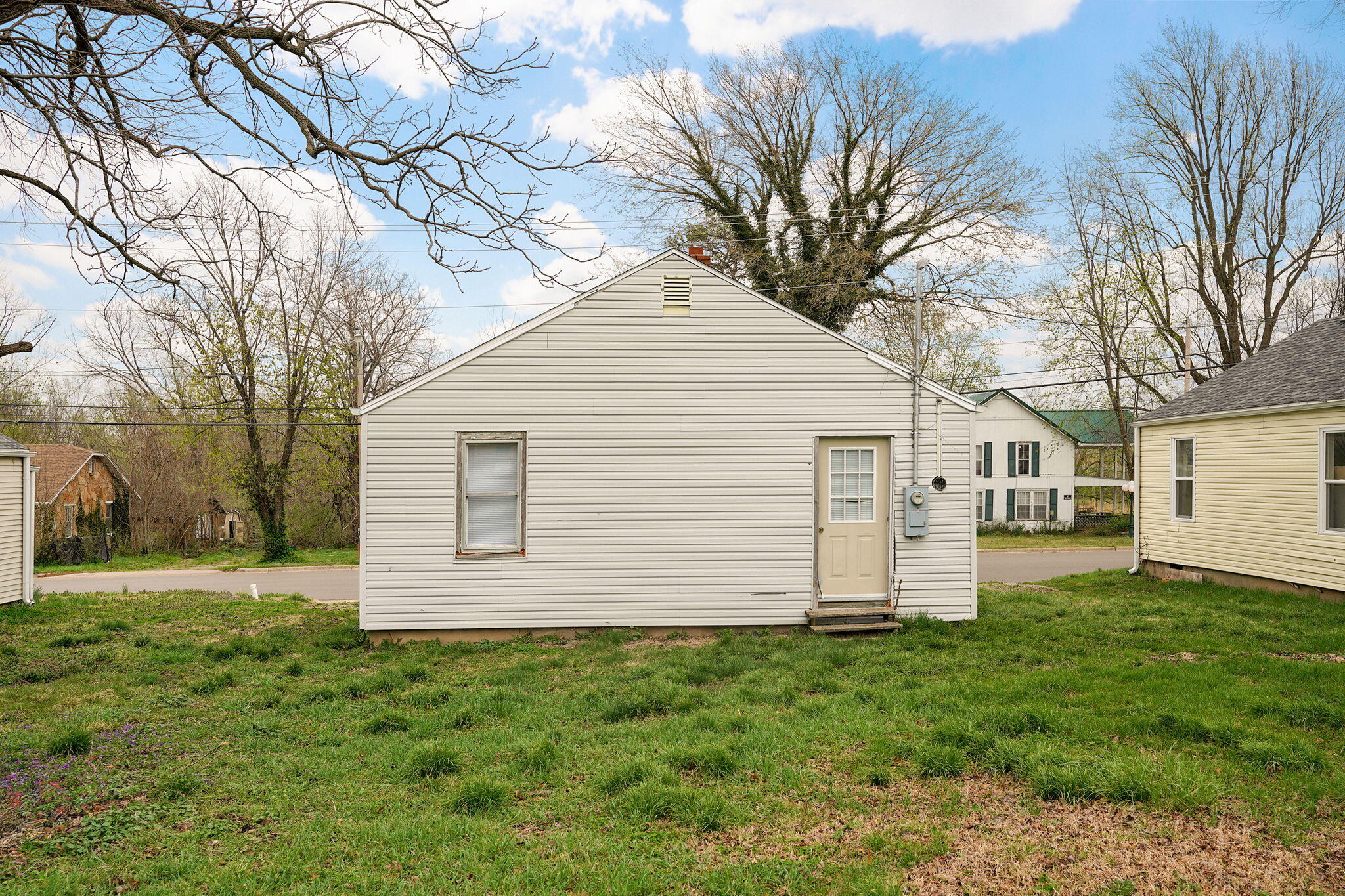 595 Chestnut Street Property Photo 29