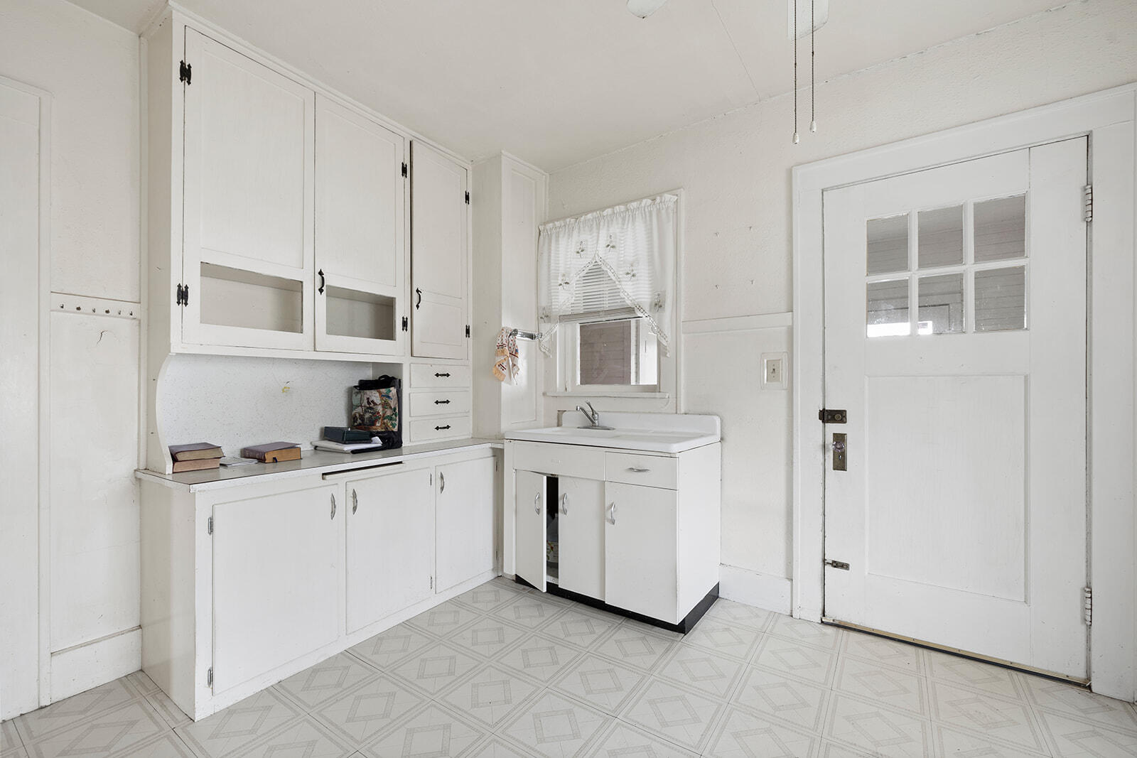 1303 North Grant Avenue Property Photo 9