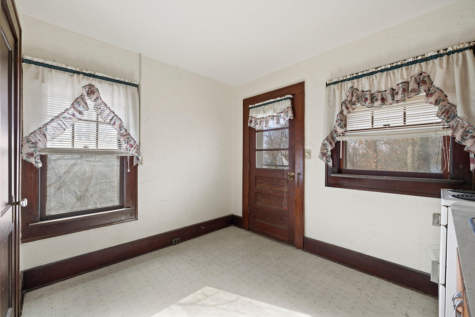 1303 North Grant Avenue Property Photo 28