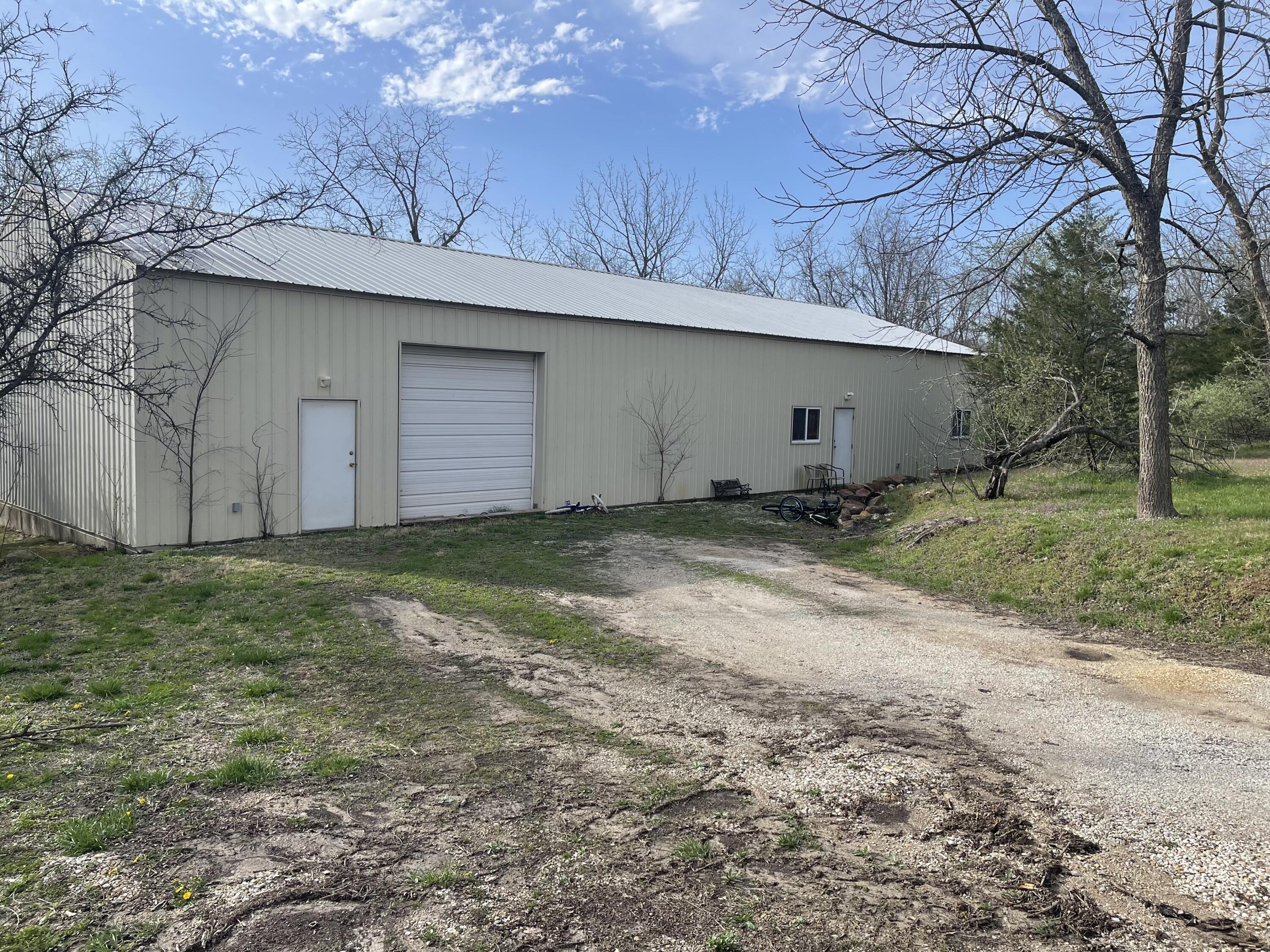 41 Cowboy Trail Property Photo