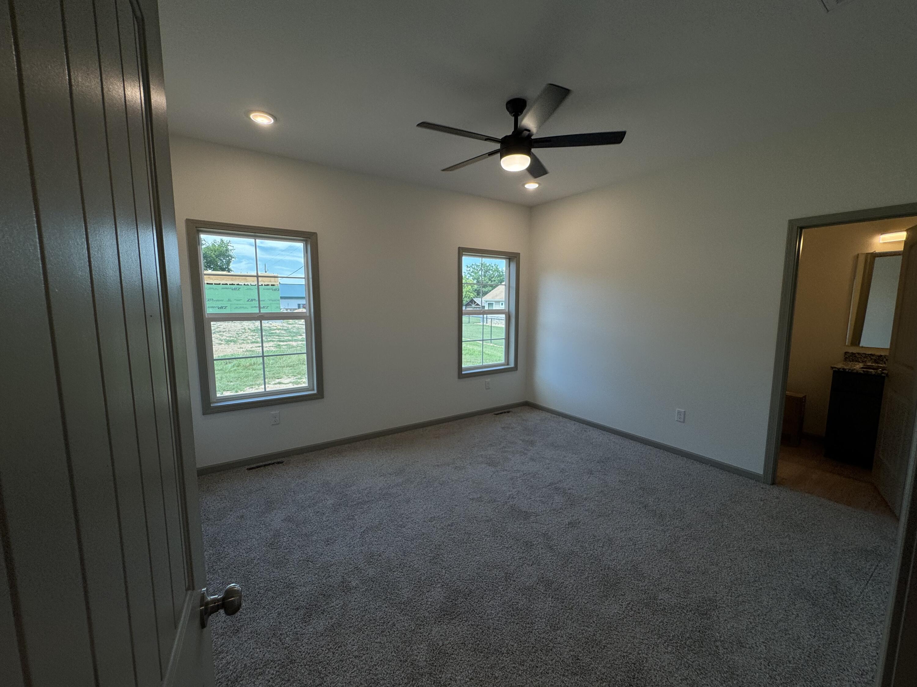 183 Twin Island Dr. Property Photo 14