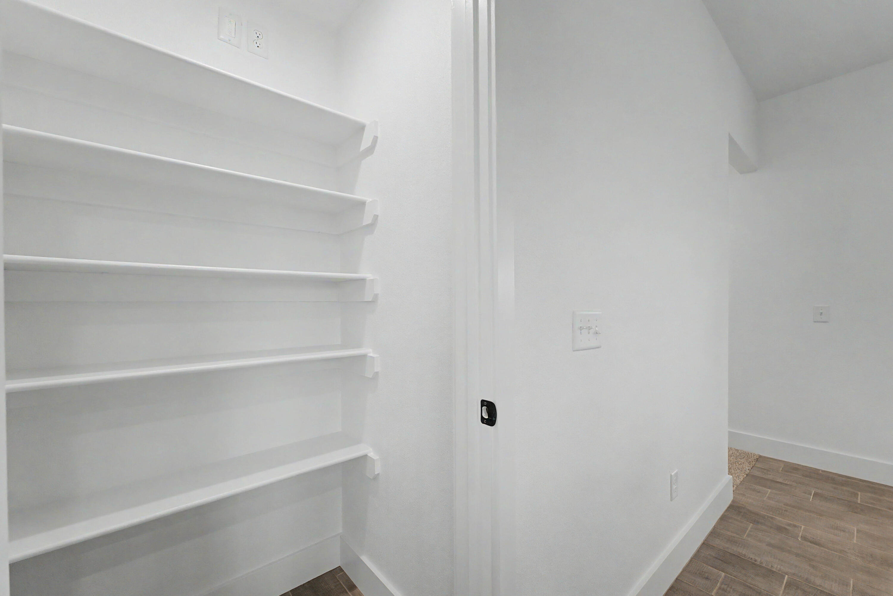 1204 West Pebblebrooke Drive Property Photo 9