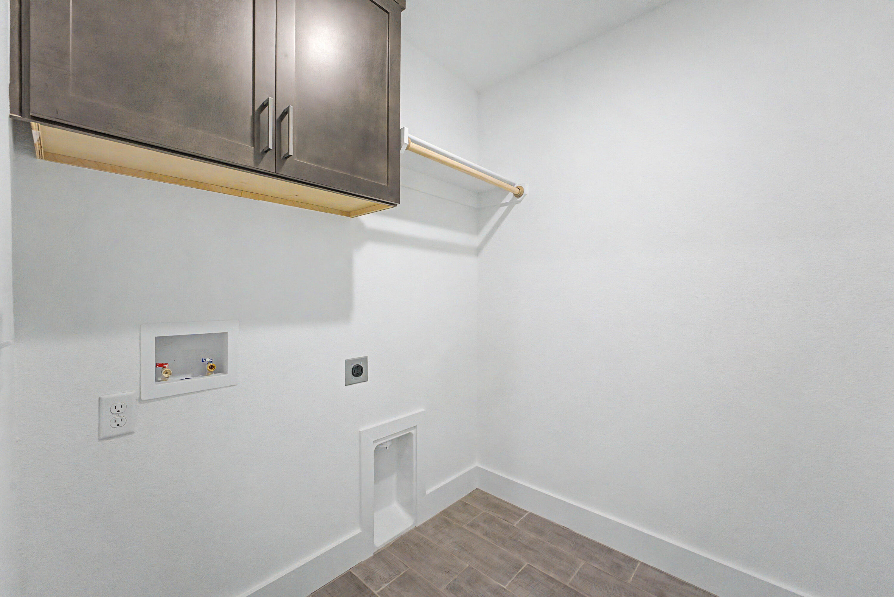 1204 West Pebblebrooke Drive Property Photo 22