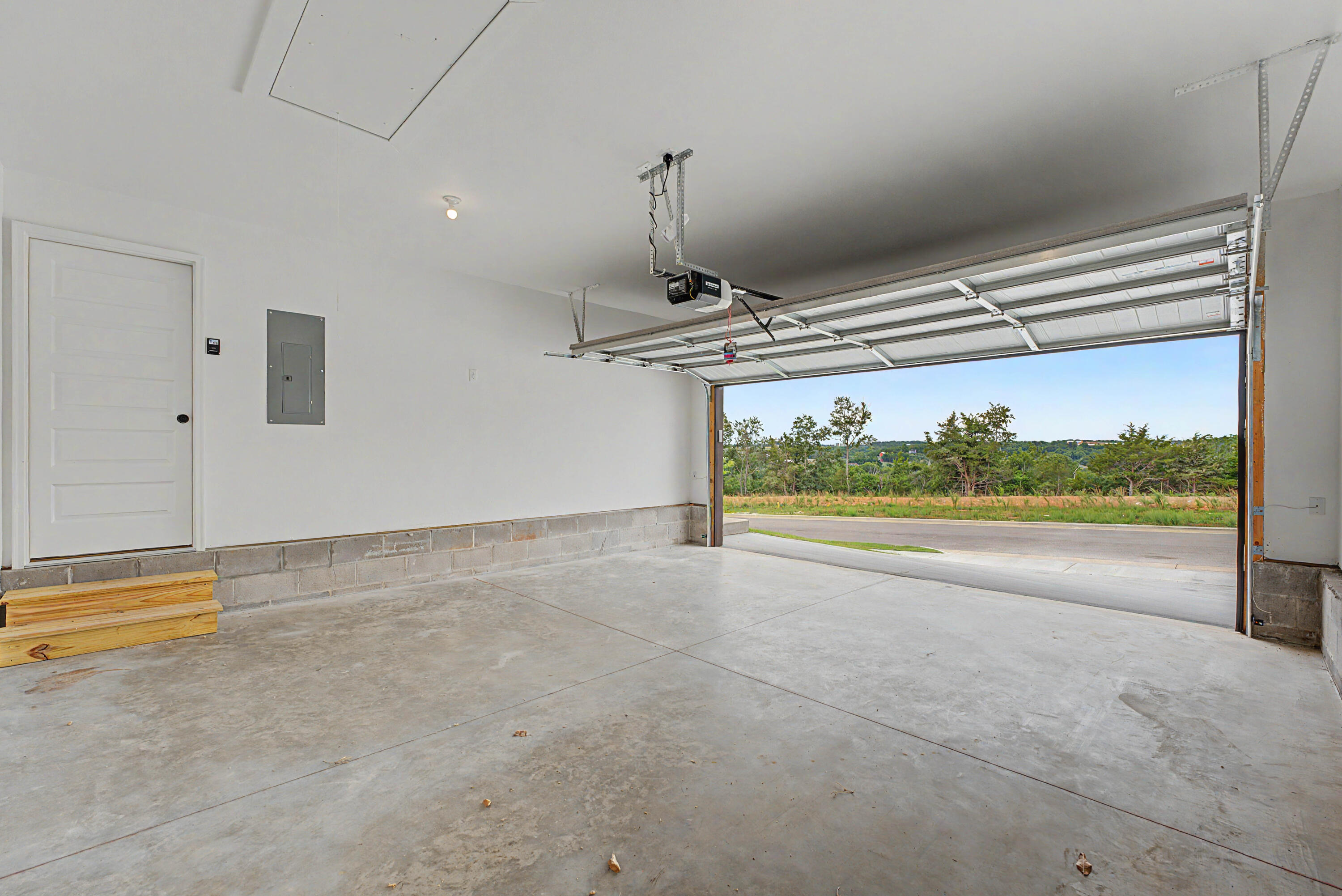 1204 West Pebblebrooke Drive Property Photo 29
