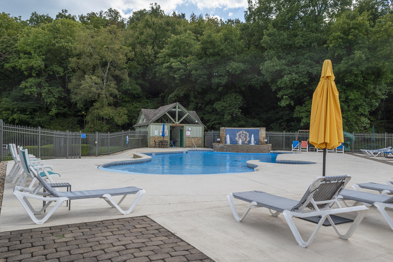 132 & 133 Seven Pines Drive Property Photo 13