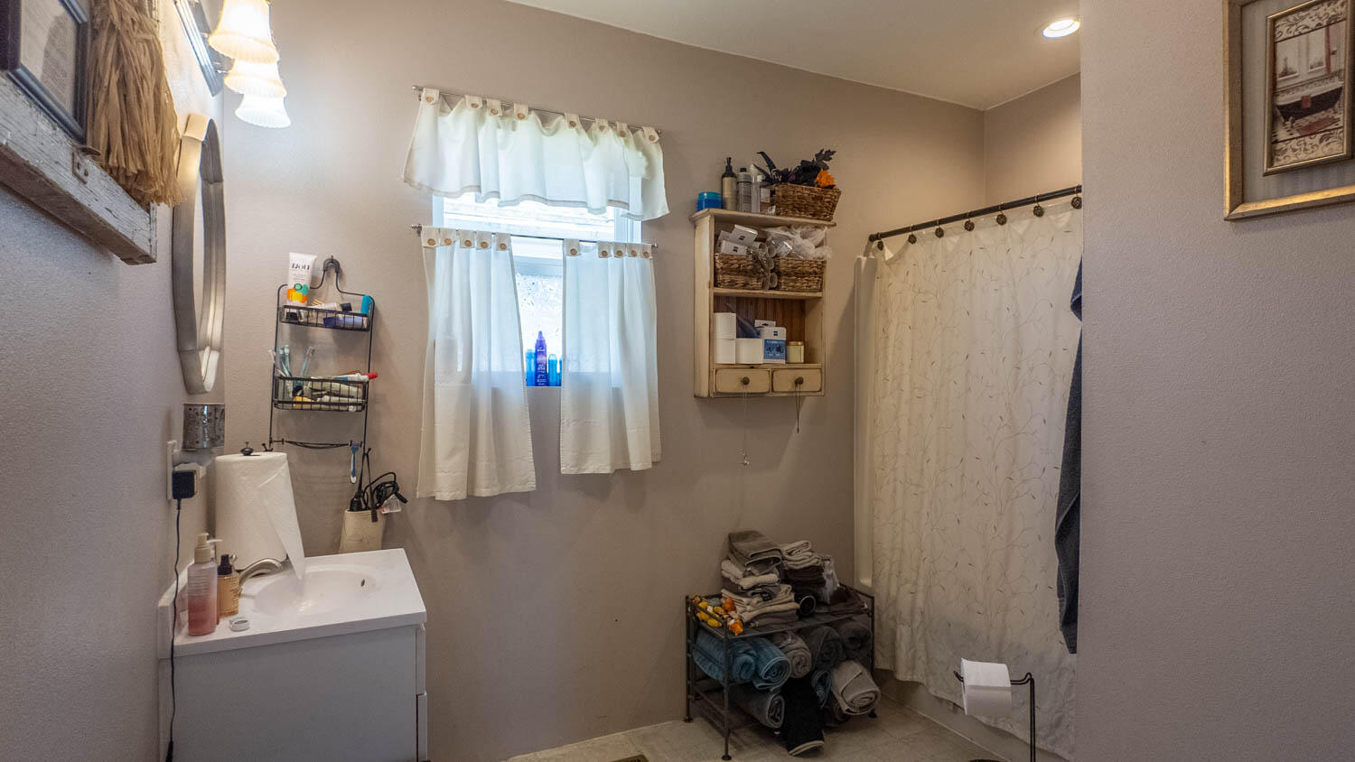 213 Arch Property Photo 10