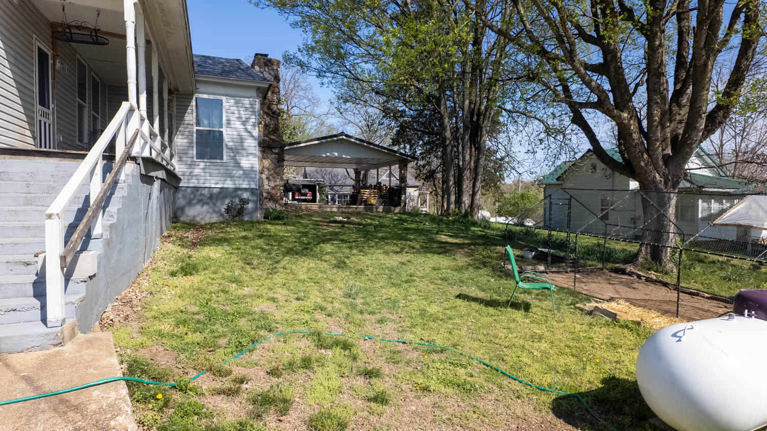 213 Arch Property Photo 38