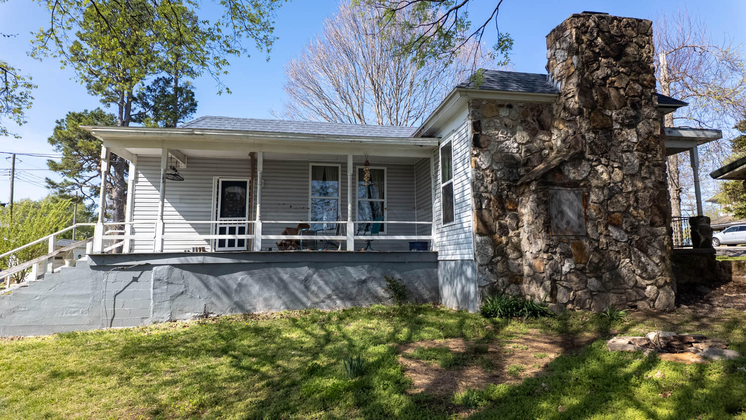 213 Arch Property Photo 39