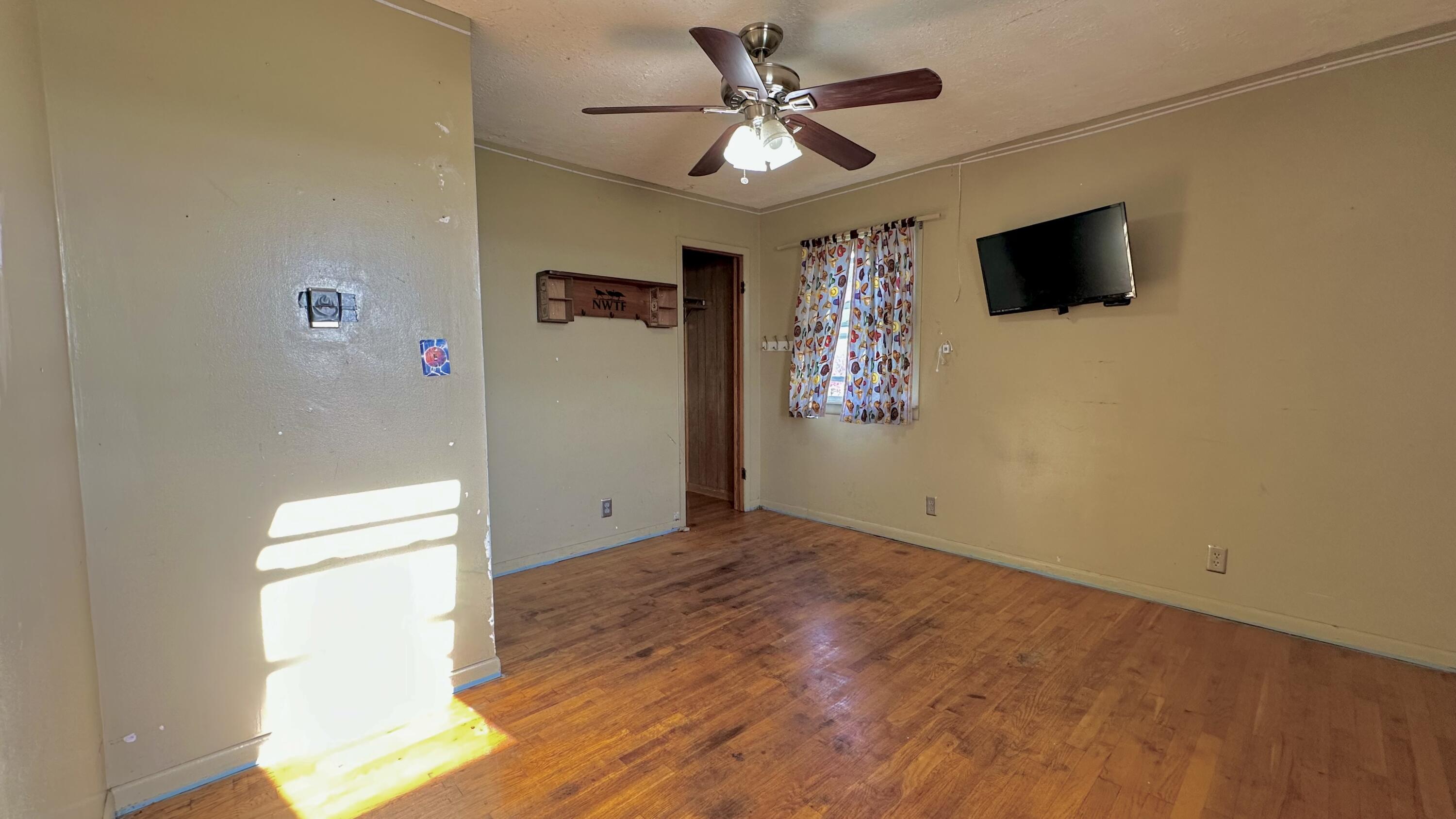 7060 County Road 8240 Property Photo 12
