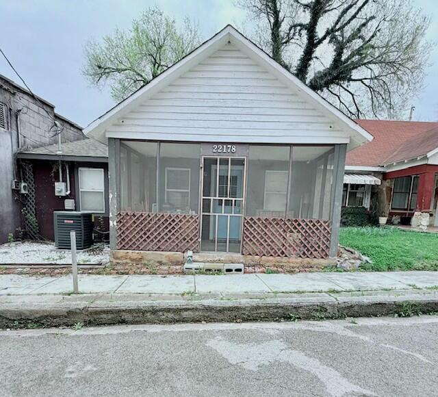 22178 Main Street Property Photo