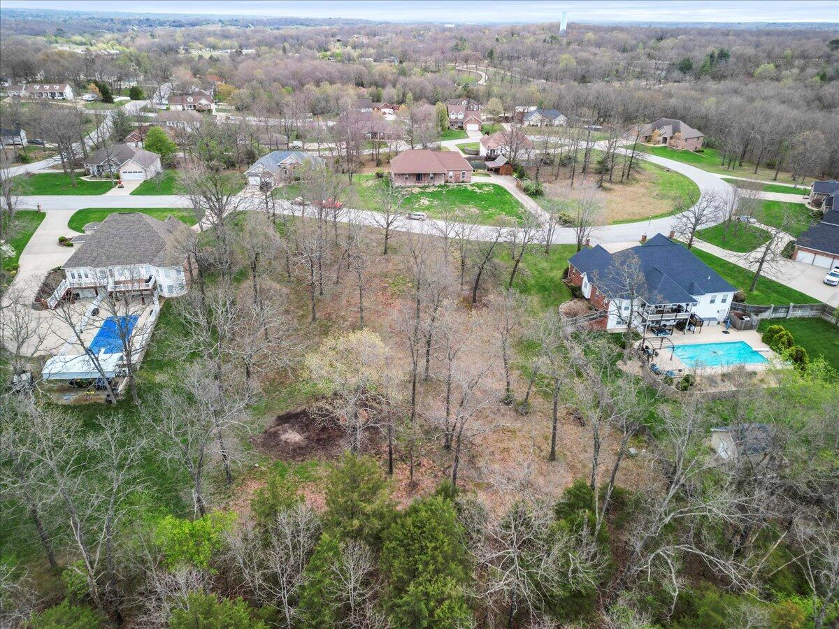 507 Winchester Drive Property Photo 2