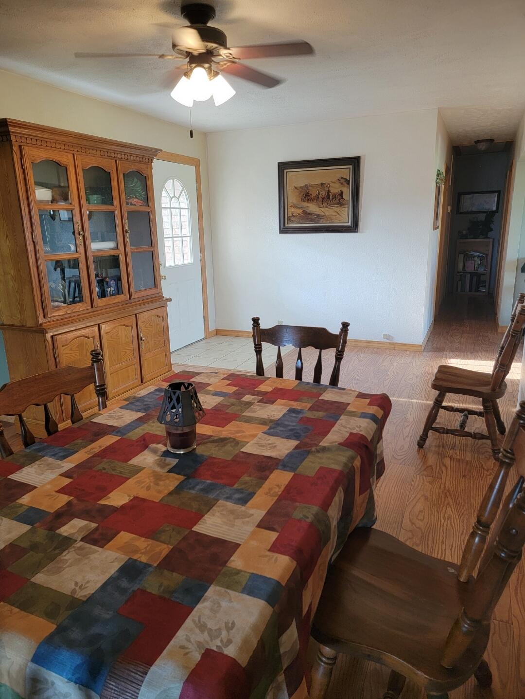 7 Lawrence 2200 Property Photo 7