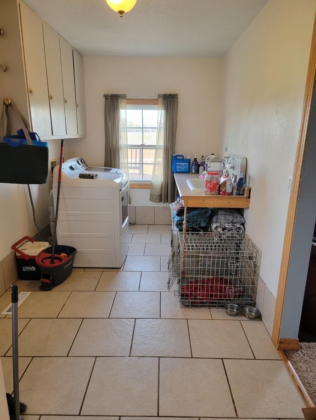 7 Lawrence 2200 Property Photo 16