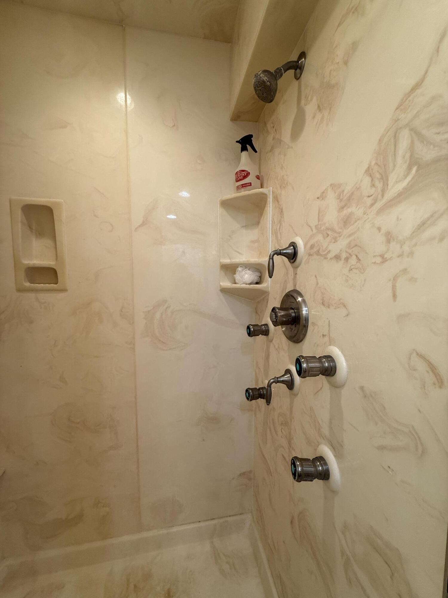 688 Division Street Property Photo 18