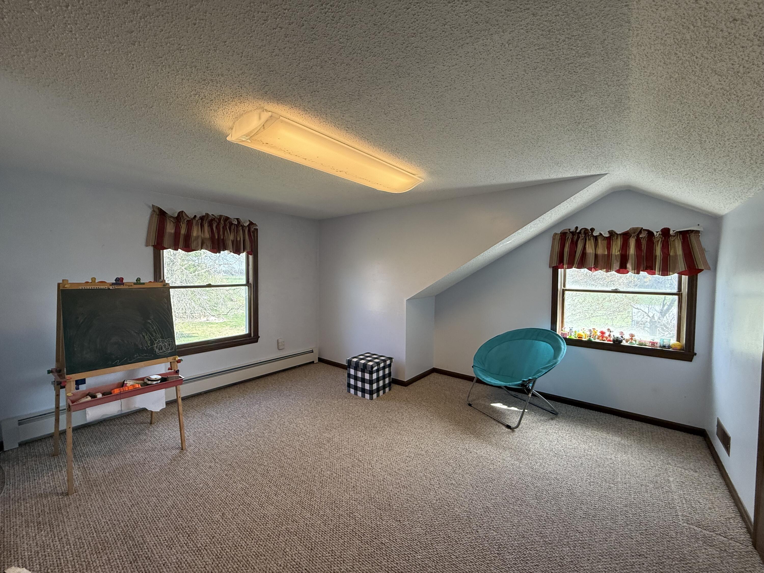 688 Division Street Property Photo 26