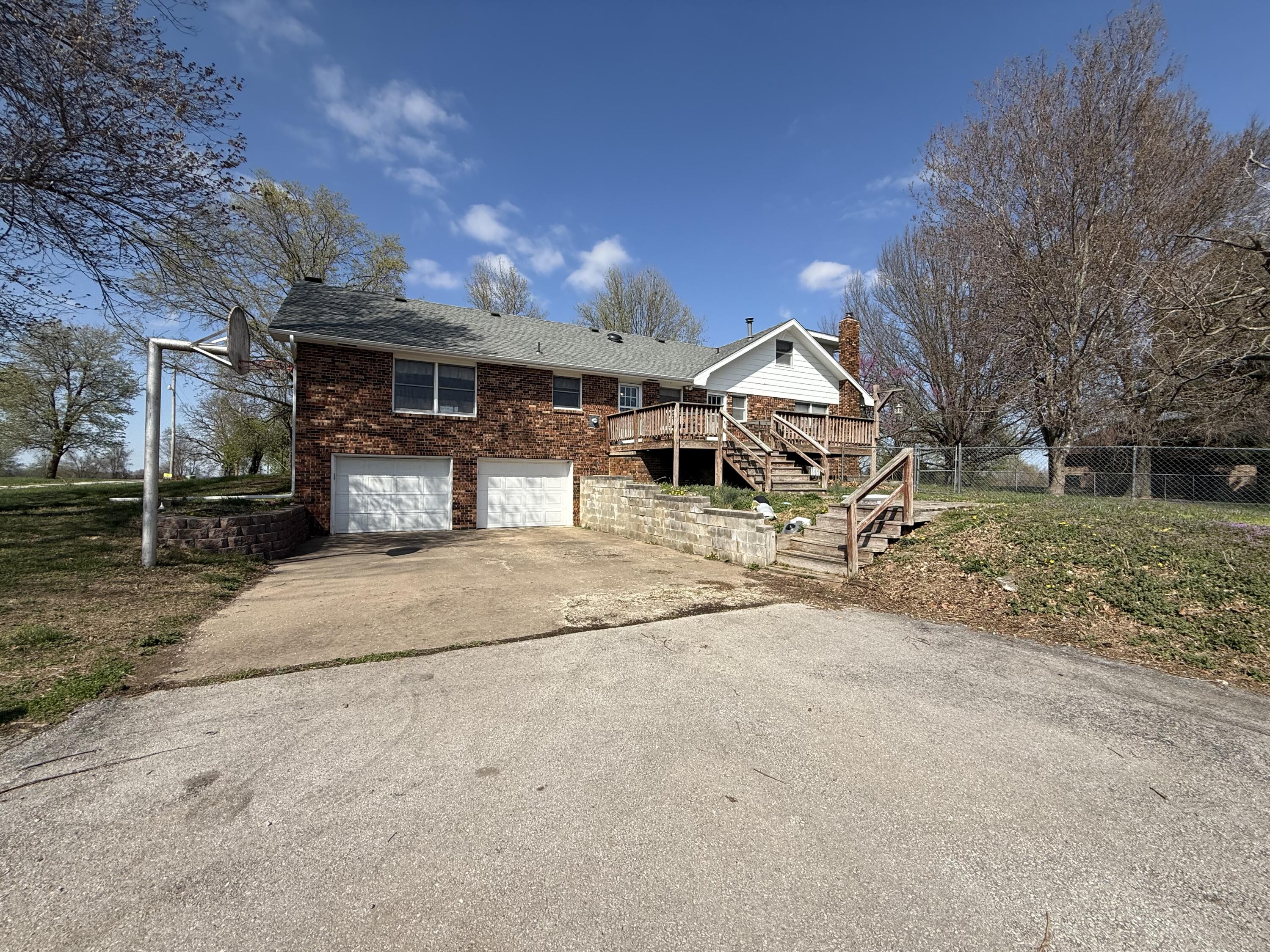 688 Division Street Property Photo 36