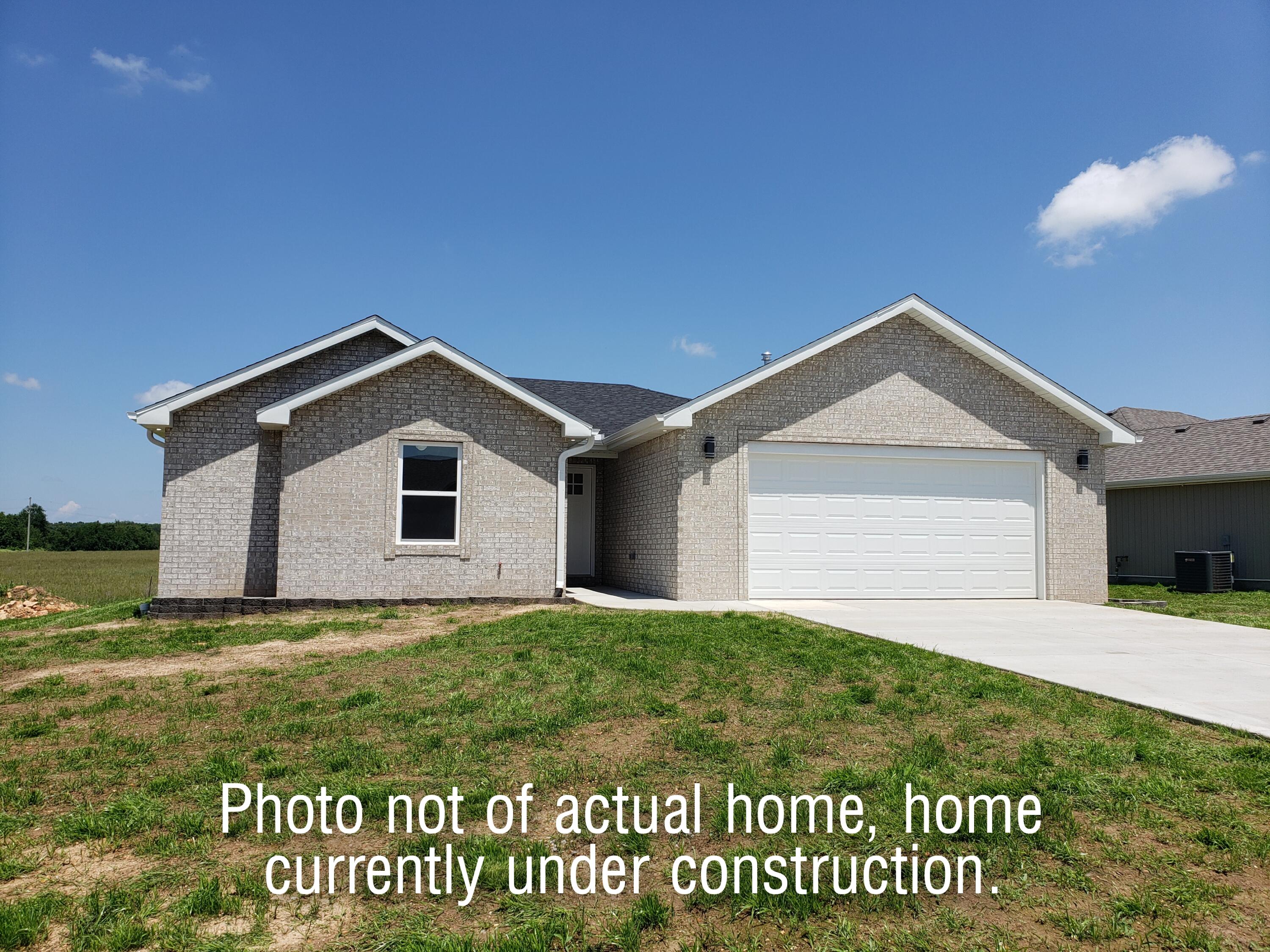 924 Tracy Lane Property Photo