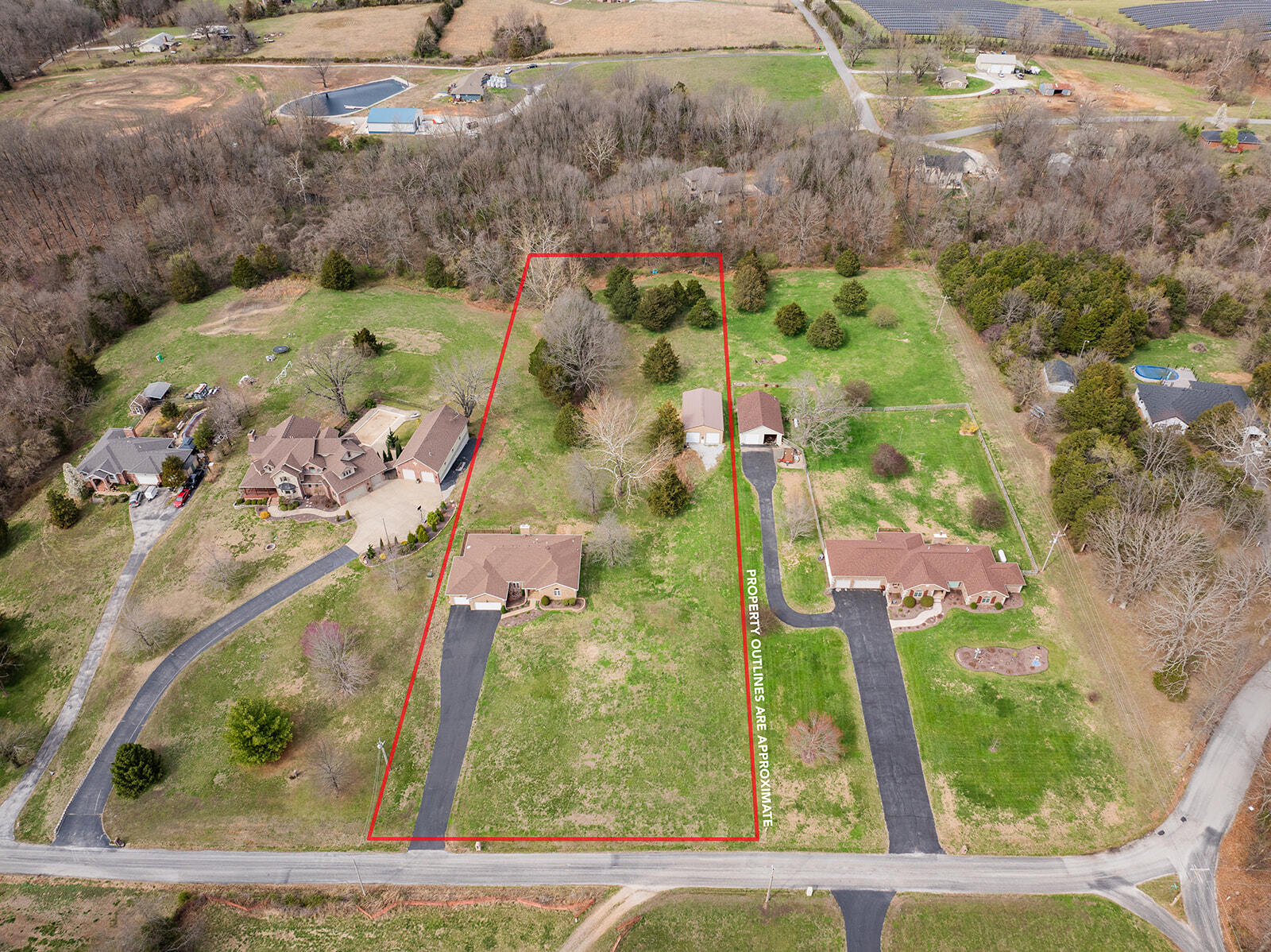1737 West Copper Creek Drive Property Photo 3
