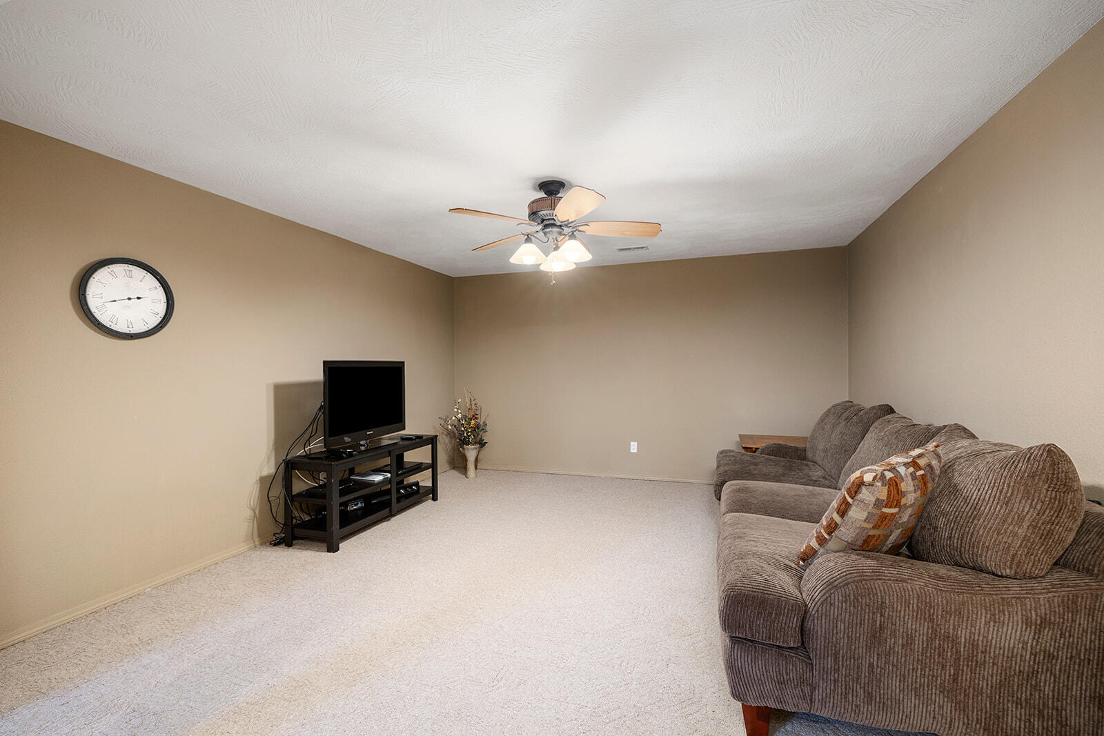 1737 West Copper Creek Drive Property Photo 45